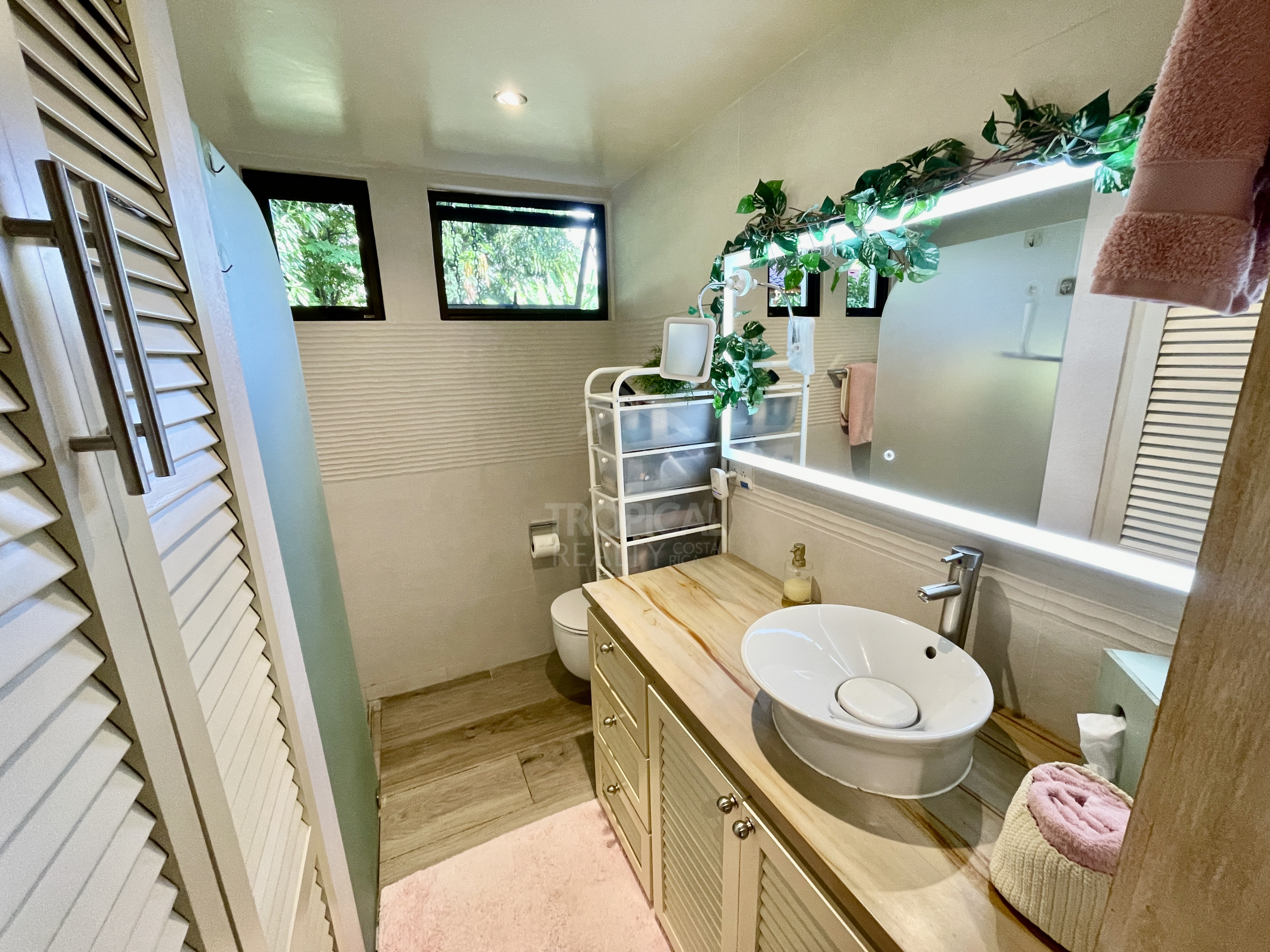 Turnkey Luxury Villa in Playa Potrero & Penca– High-Return Investment on Guanacaste’s Golden Coast