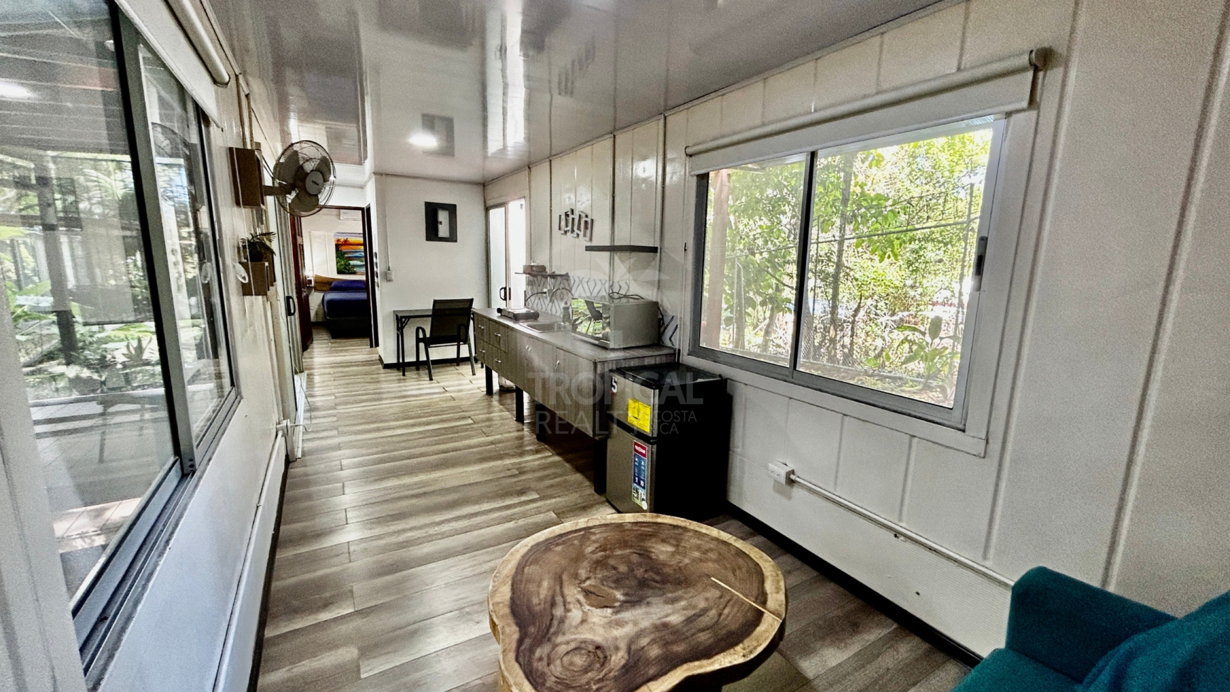Studio Apartment for Rent – Just Steps from Playa Hermosa, Santa Teresa