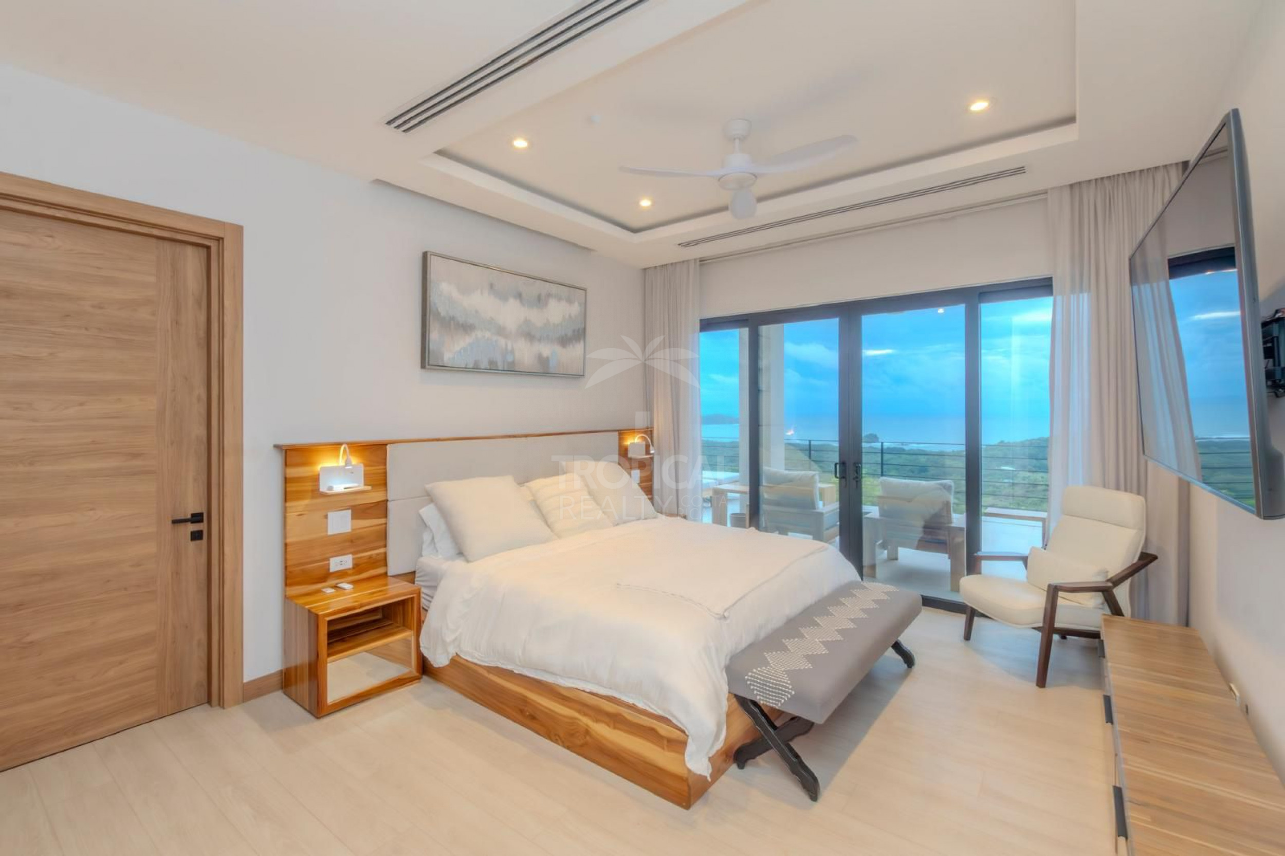 Exclusive 9-Bedroom Villa in Mar Vista Condominium | Ocean Views and Vacation Rental Potential