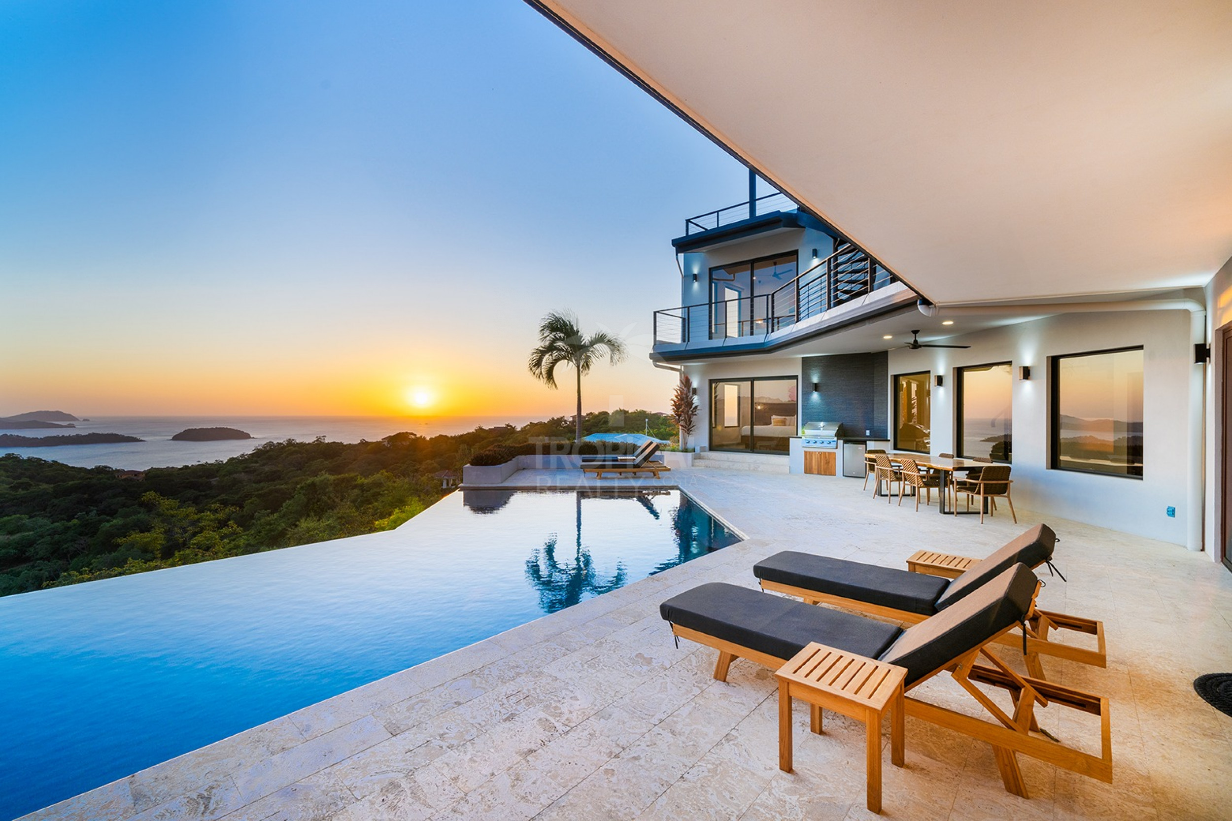 Luxury Ocean View Villa for Sale in Pacific Heights with Infinity Pool & Panoramic Views
