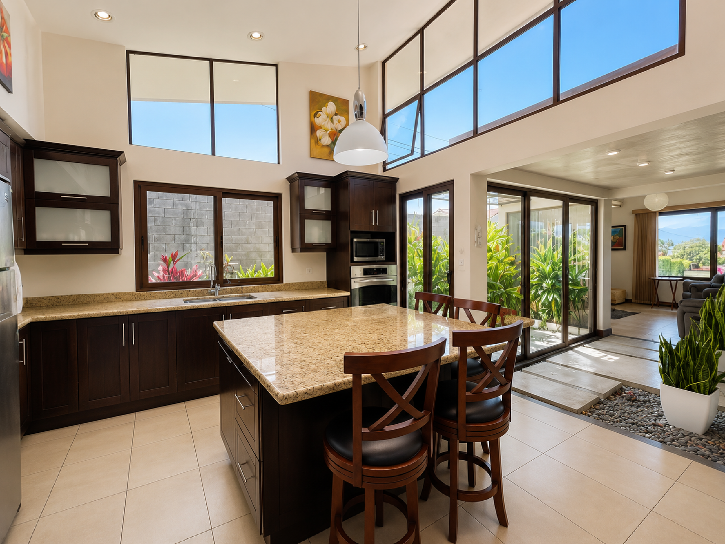Single-Story Home for Sale in Piedades de Santa Ana – Expansive 1,927 m² Lot and Private Setting
