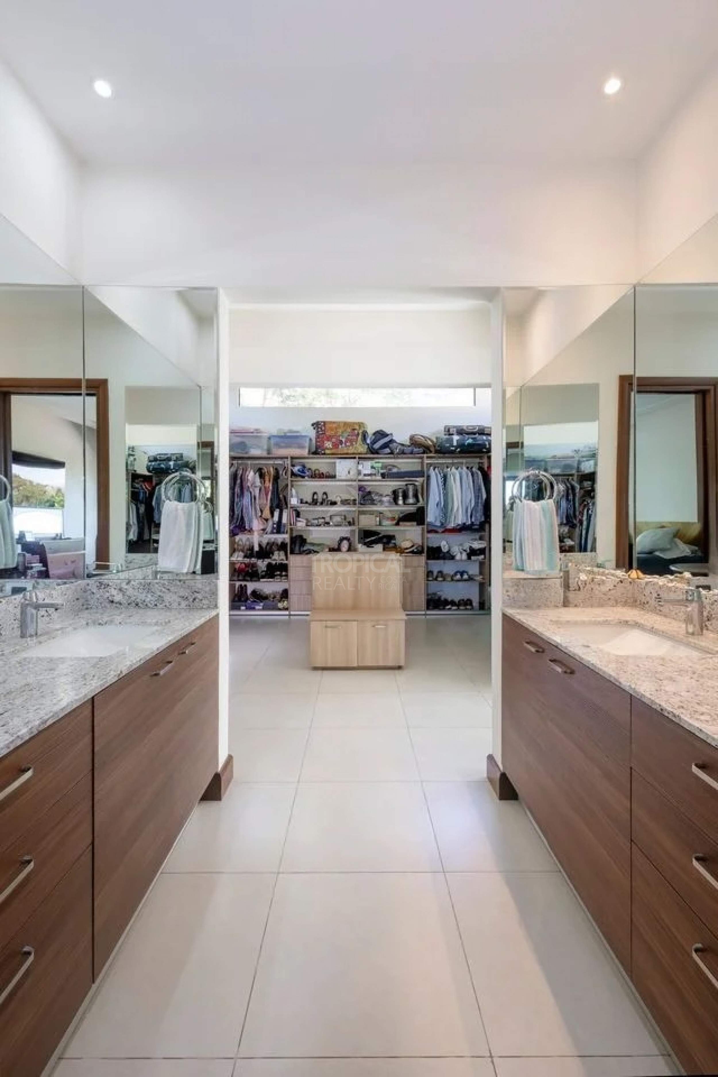 Casa en venta La Guacima Alajuela