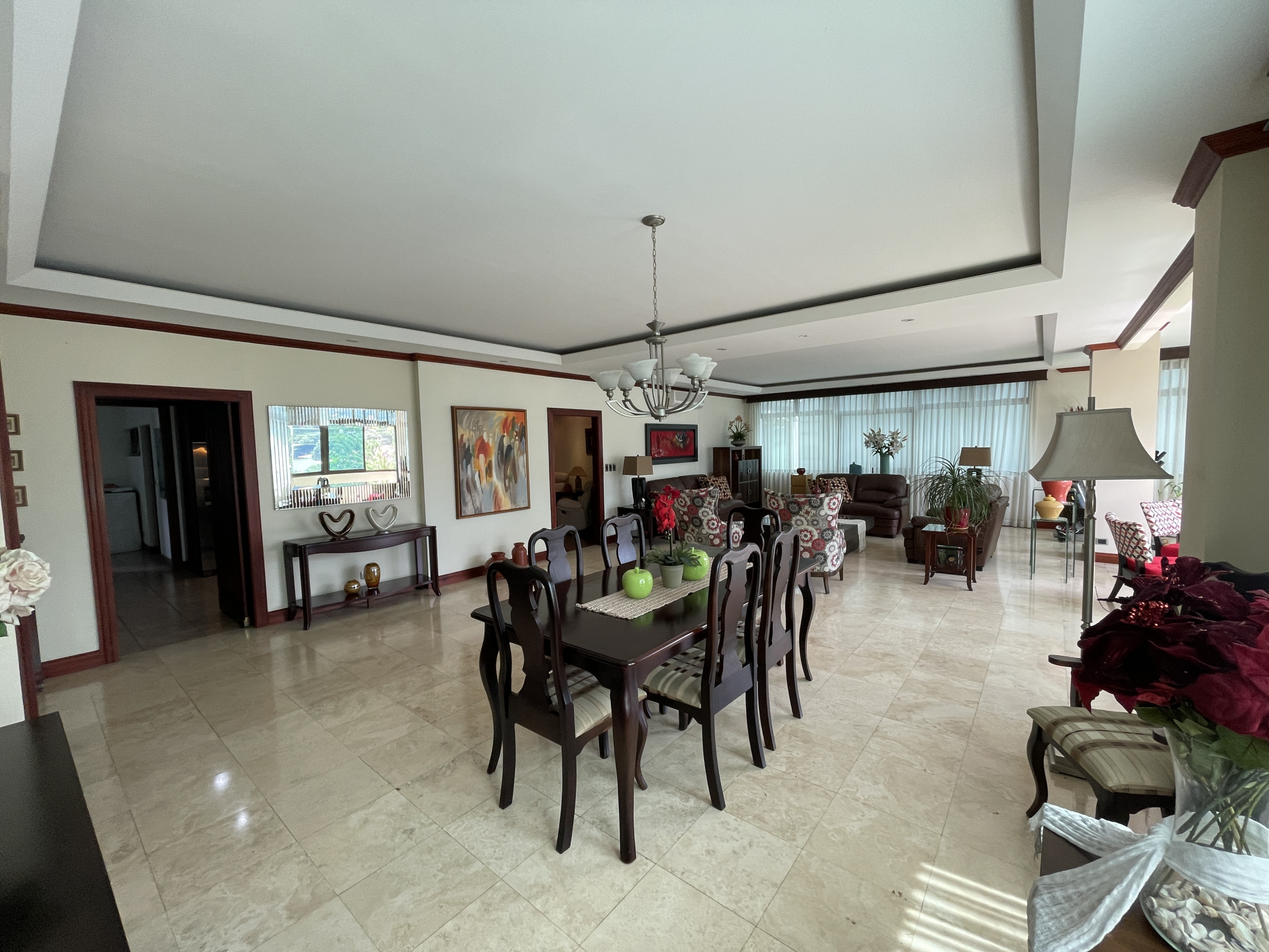 Trejos Montealegre, elegant apartment for sale SOLD