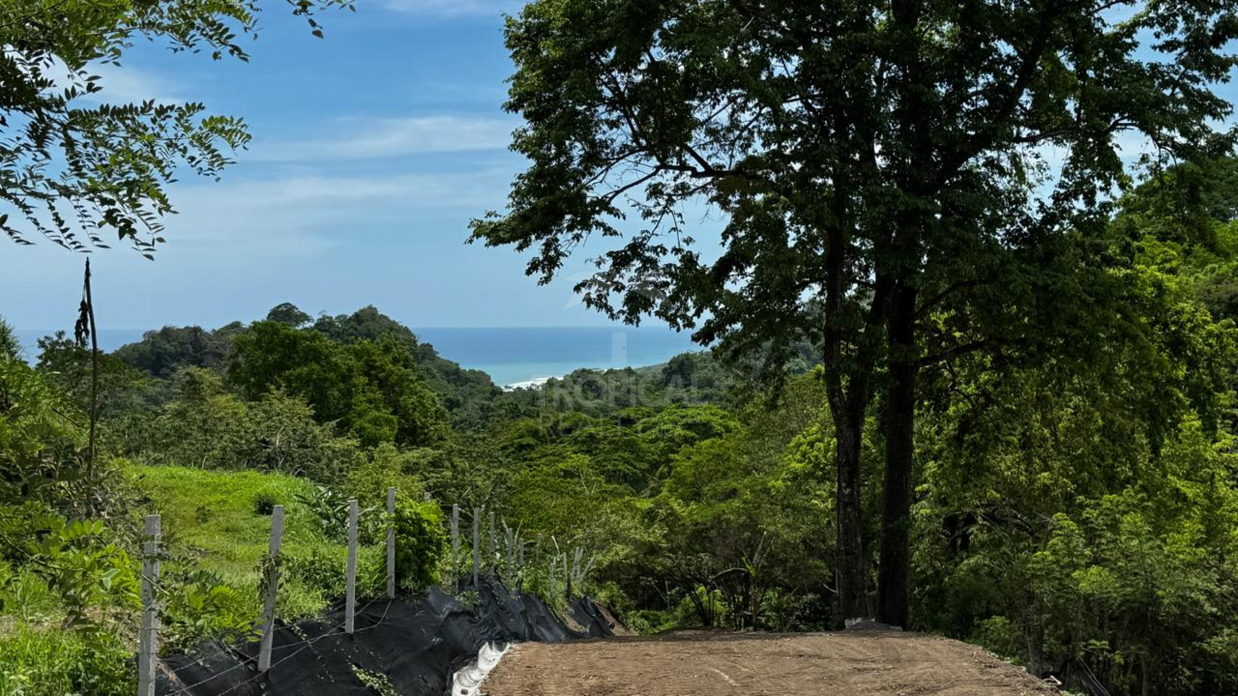 Ocean-view lot for sale in Malpais, Santa Teresa