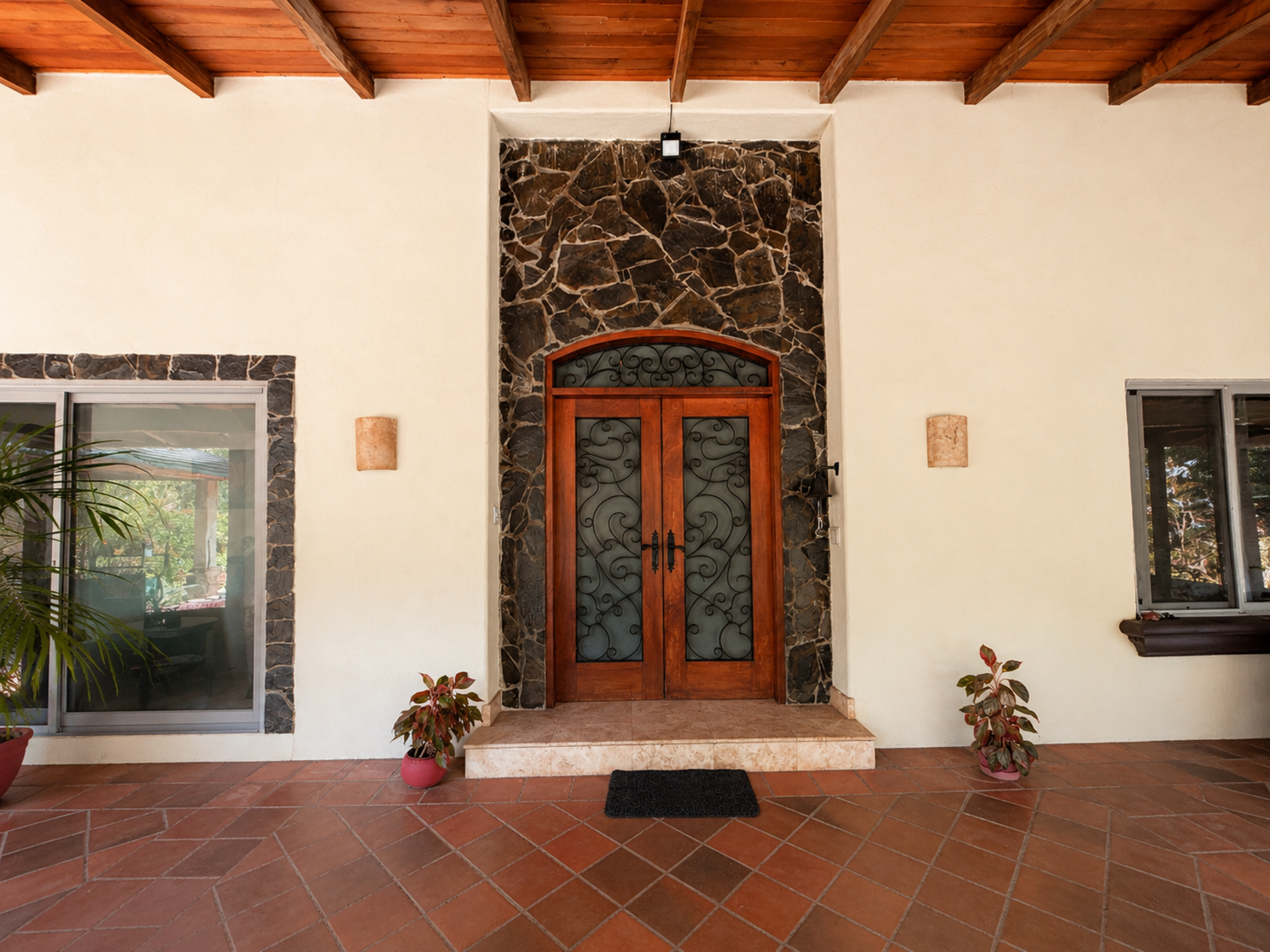 Exclusive Estate for Sale in Liberia, Guanacaste – Natural Oasis with Creek & Tourism Potential