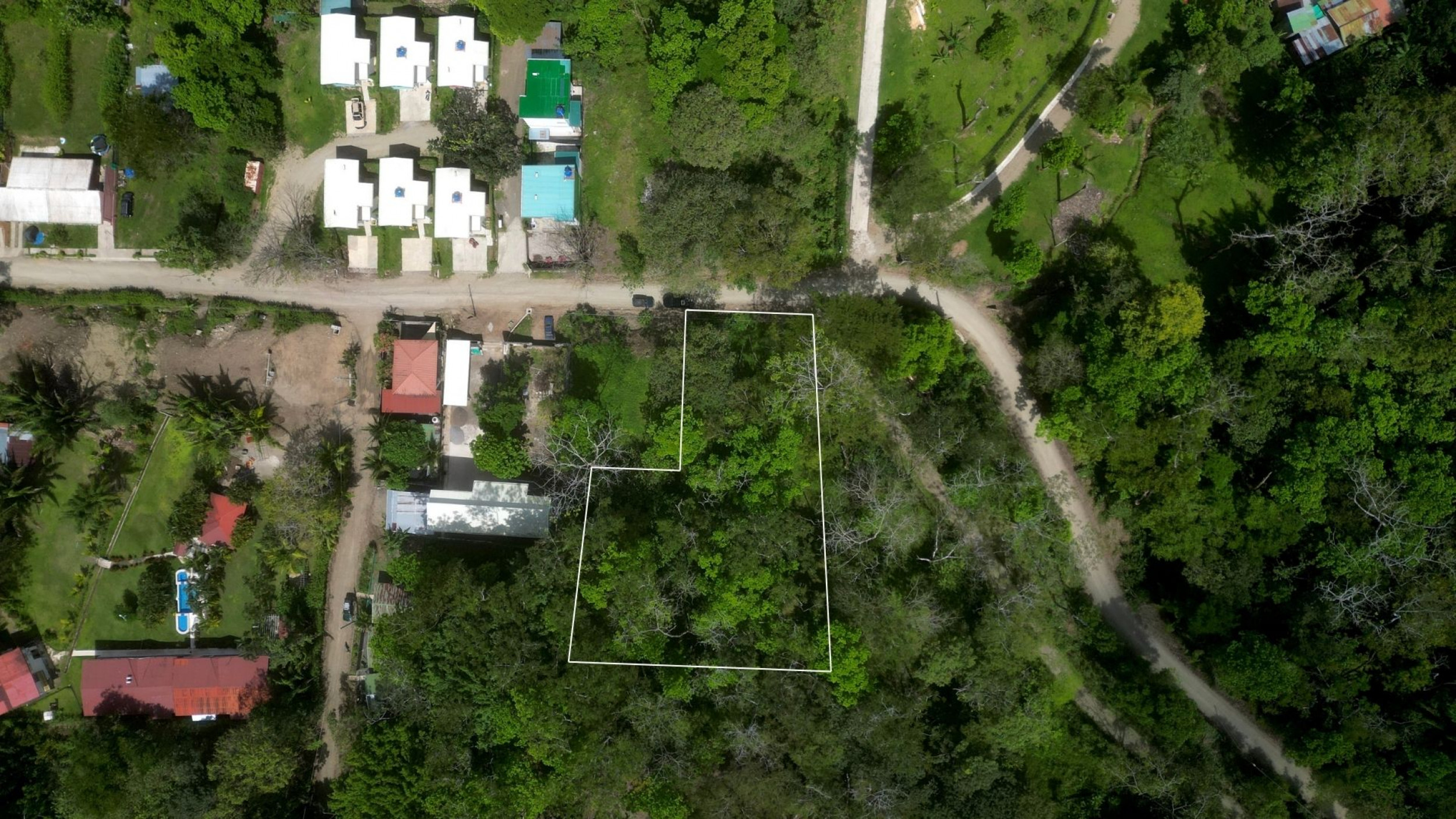 2600 m² Lot Only 7 Minutes from Santa Teresa Center and Beach