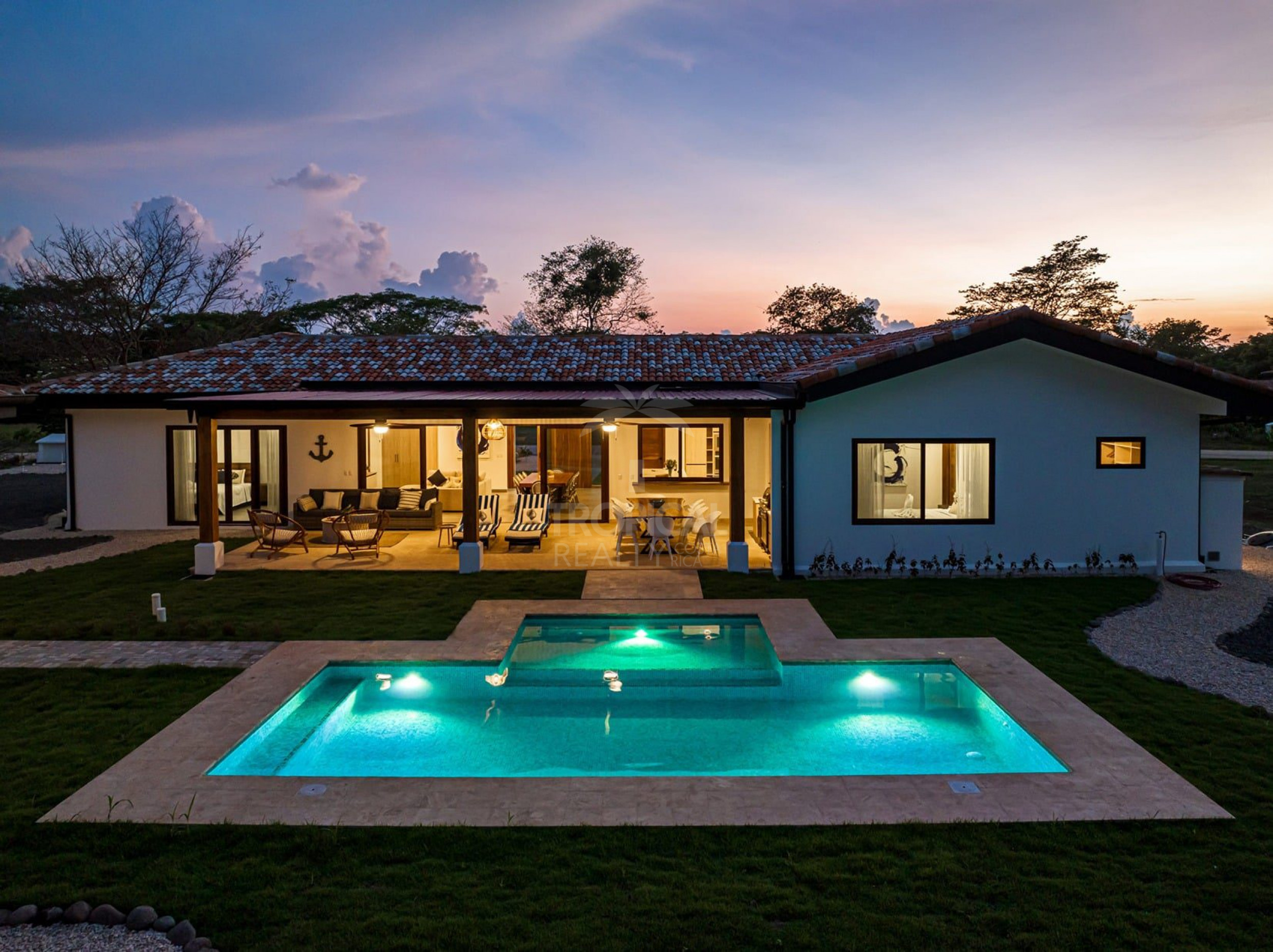 Luxury Villa in Hacienda Pinilla – Guest House, Private Pool & Resort-Style Living