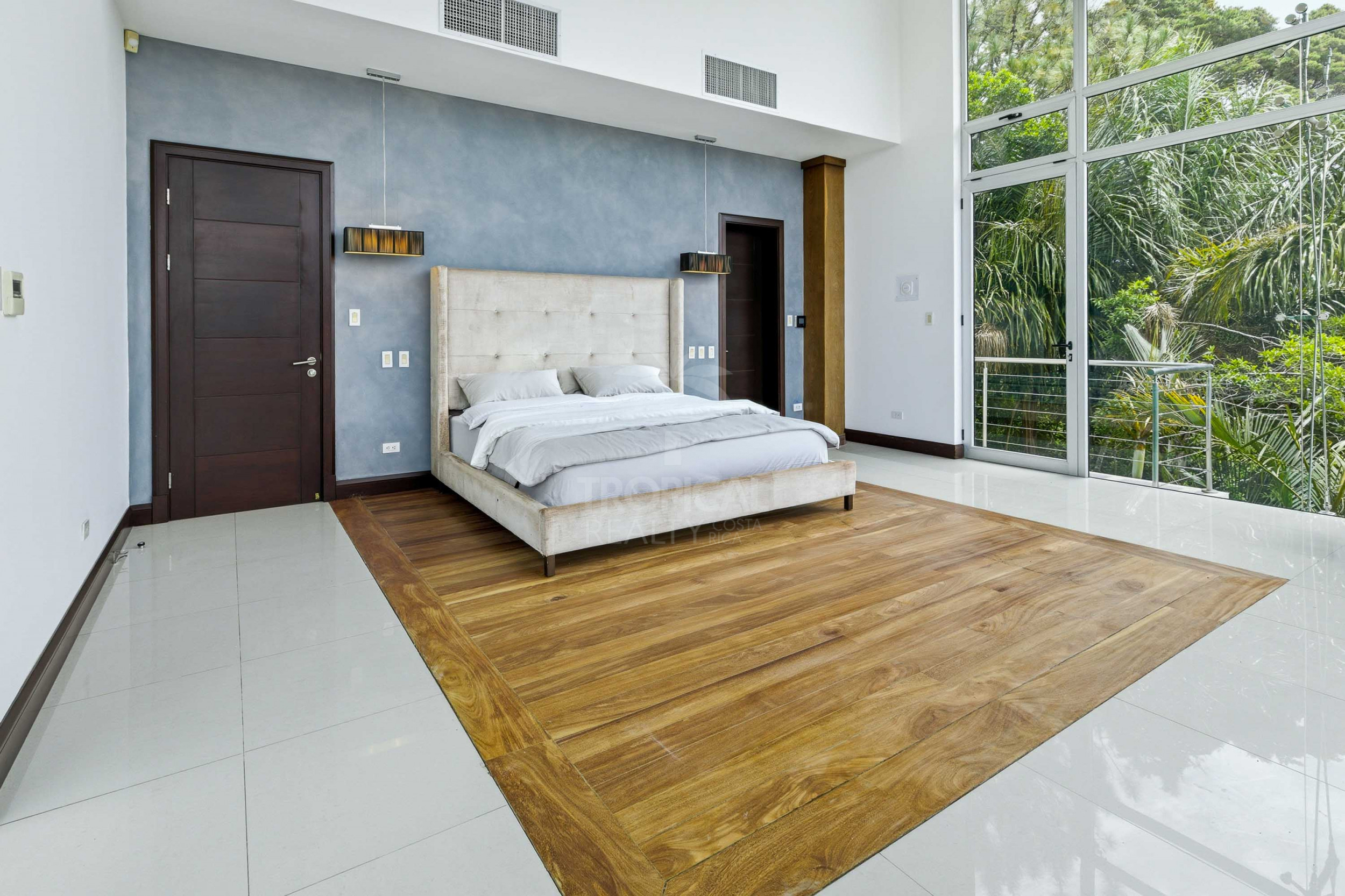 Luxury Contemporary Estate for Sale in Santa Ana with Panoramic Valley and Mountain Views