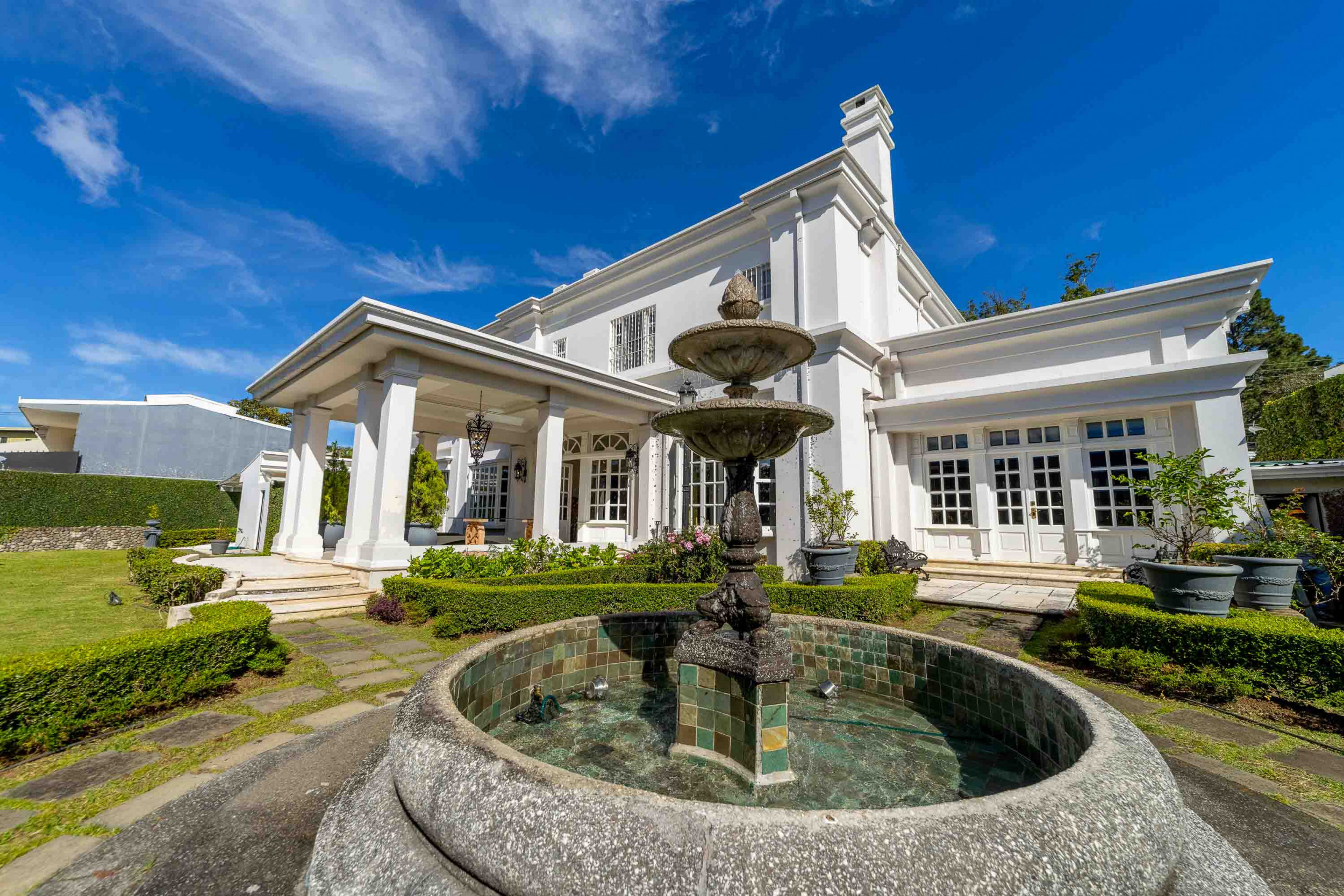 Prime Commercial Property in Los Yoses, San José, Costa Rica