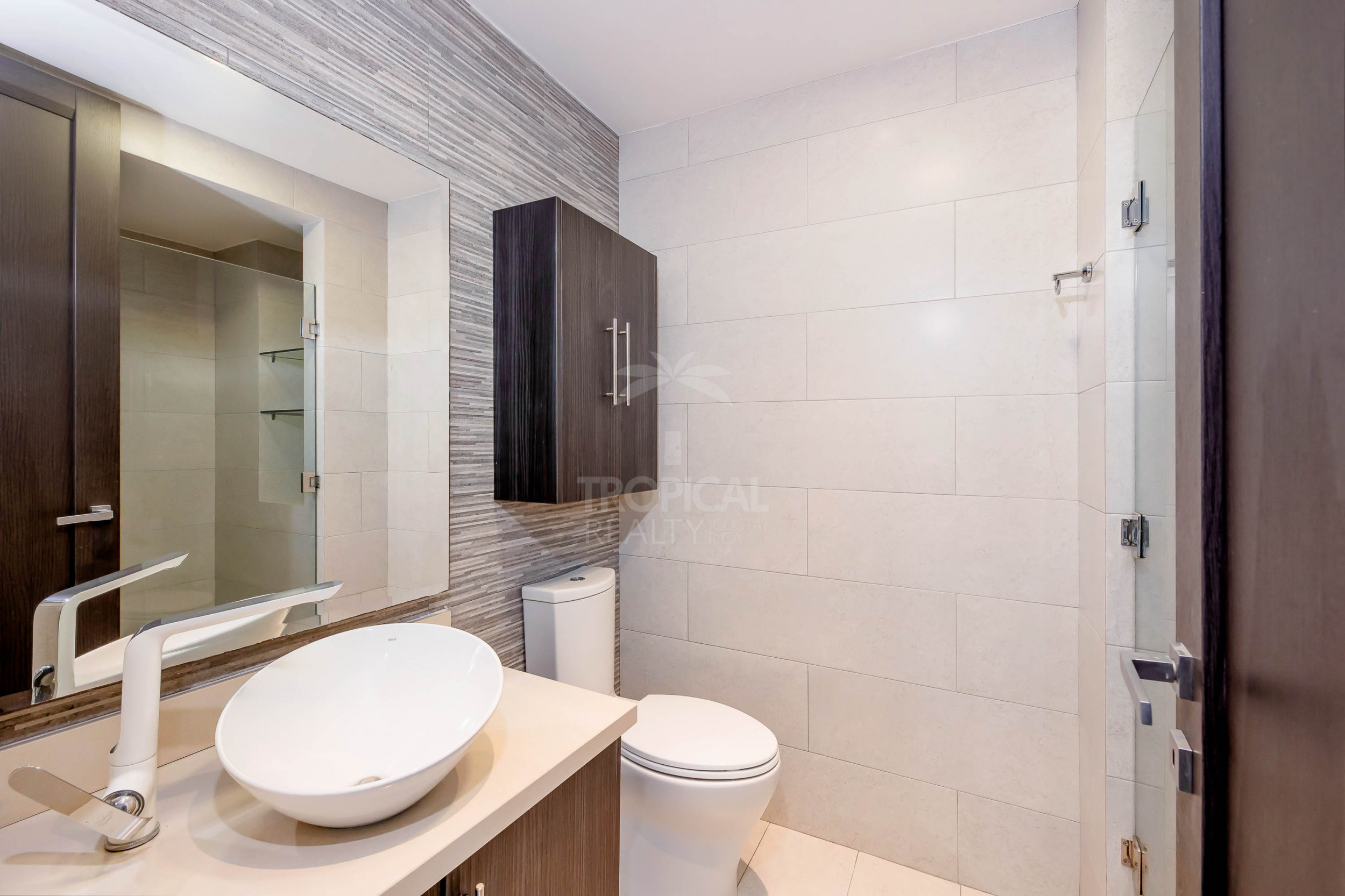 Panoramic 3-Bed Luxury Condo for Sale in Jaboncillos, Escazú | Walk to La Paco