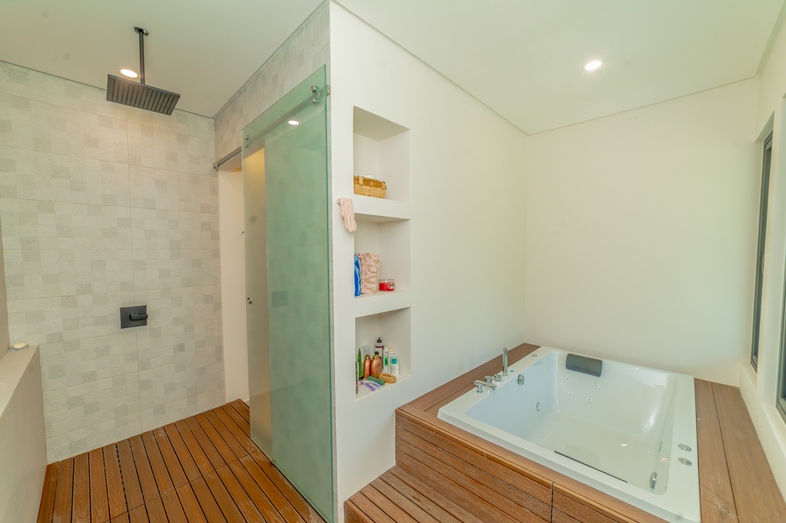 Luxury Home for Sale in La Guácima, Hacienda Los Reyes