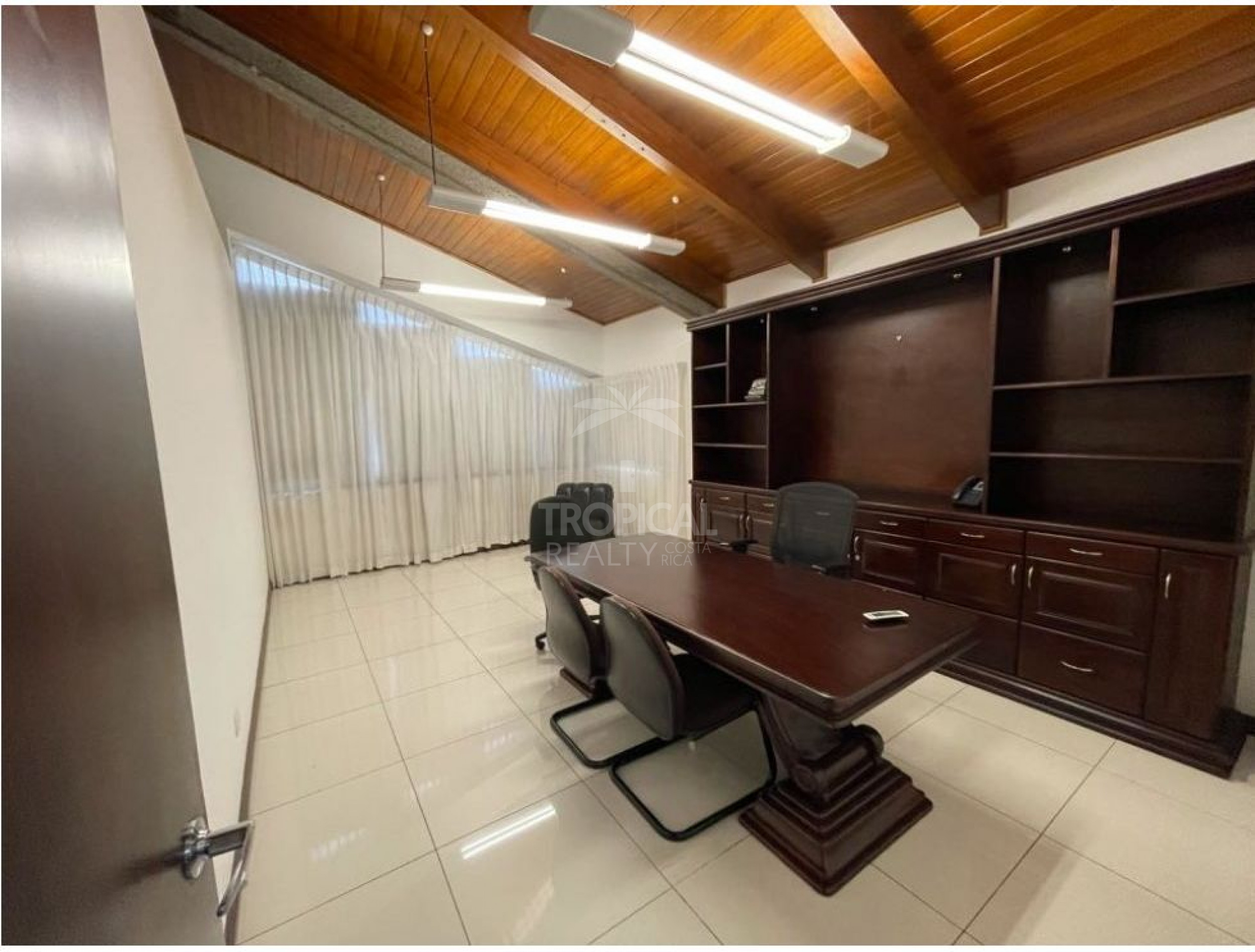 Property for Sale – Strategic Investment in a Prime Location Sabana sur