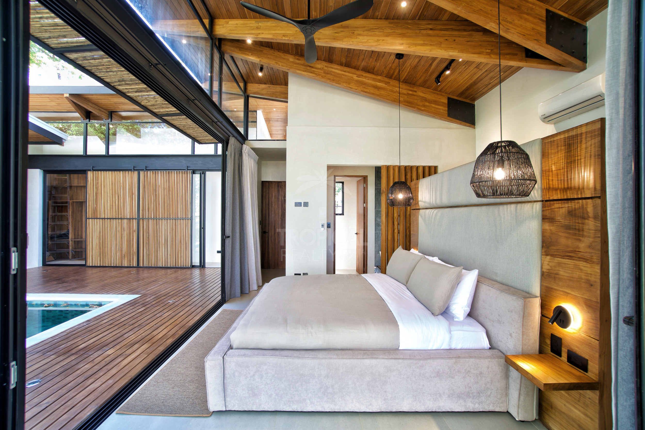 Luxury Ocean View Villa in Santa Teresa – 7,204 m² of Privacy & Nature