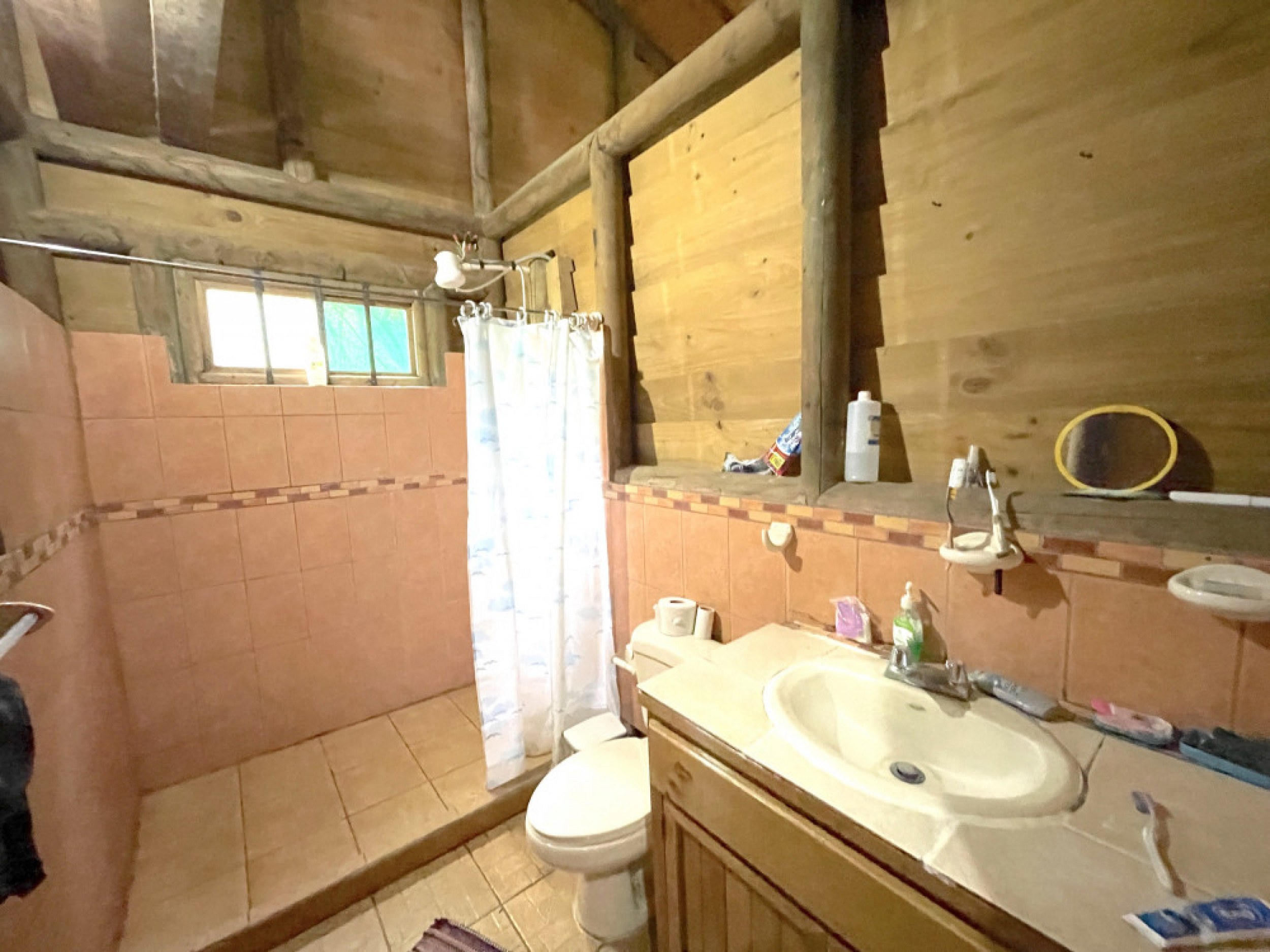 Dreamy Natural Retreat with Private River and Fruit Trees – Turrúcares, Costa Rica
