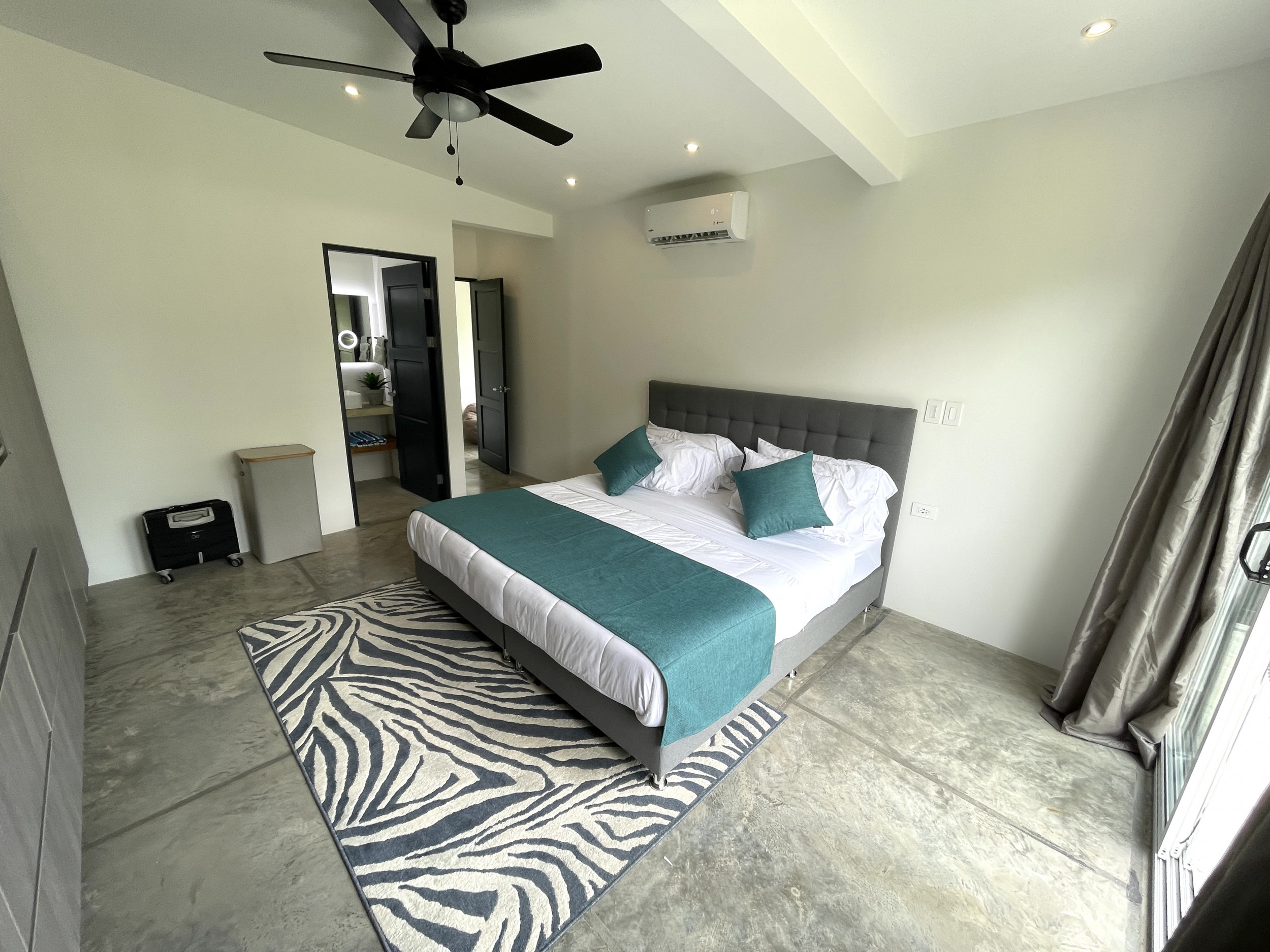 Modern Beach House for Sale Near Playa Palma, Parrita SOLD