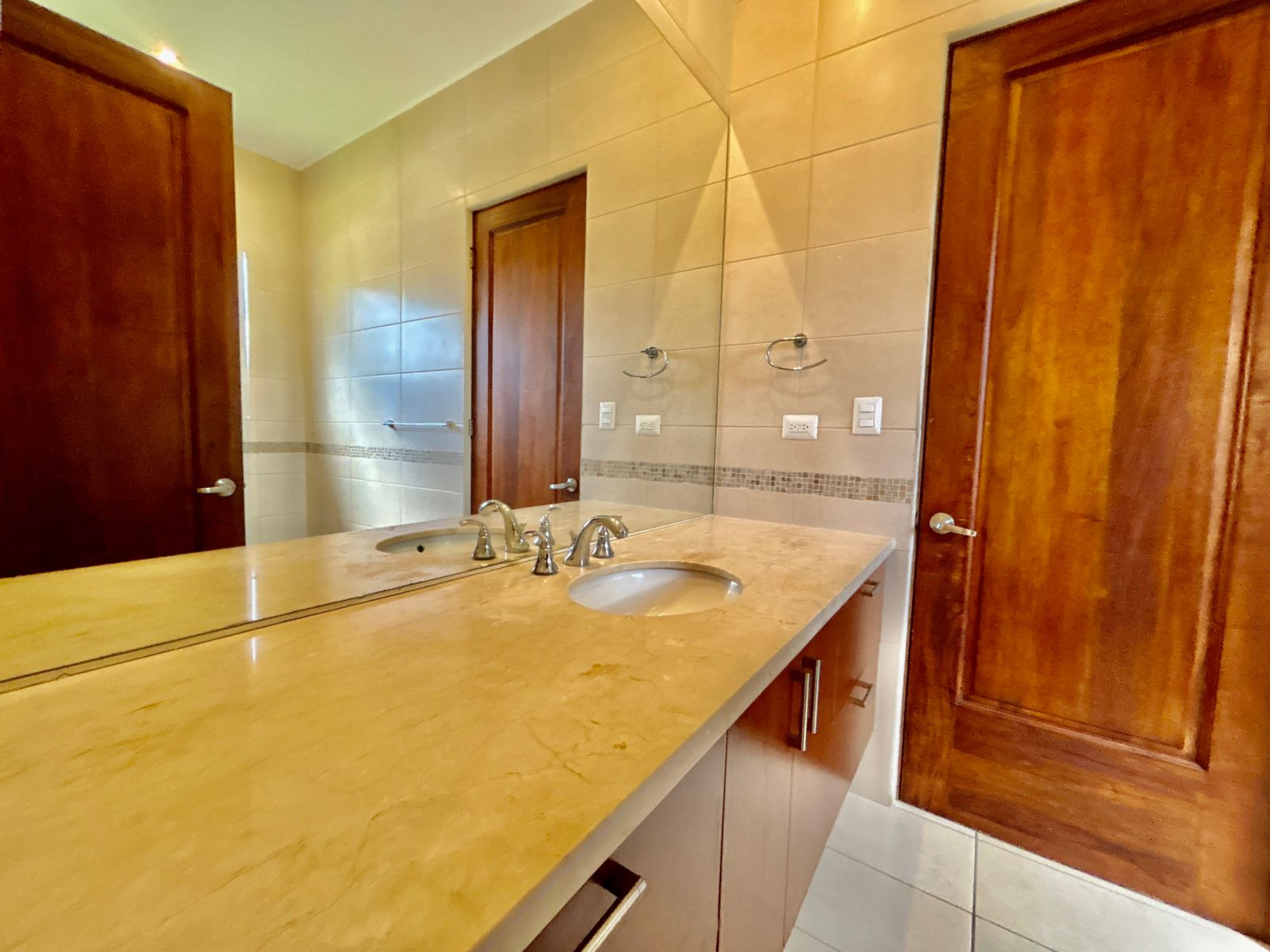 Charming Condo Home in Lindora, Santa Ana SOLD