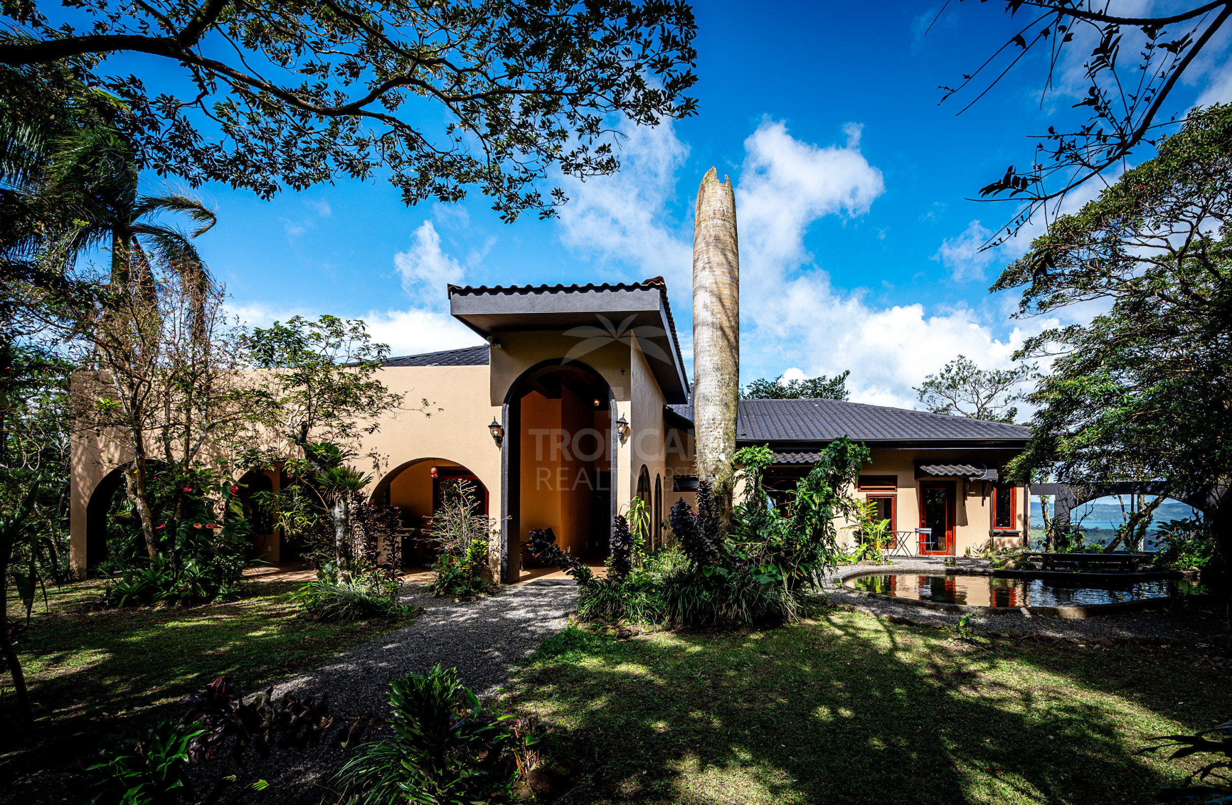 Exclusive Estate with Lake & Arenal Volcano Views – UNDER CONTRACT