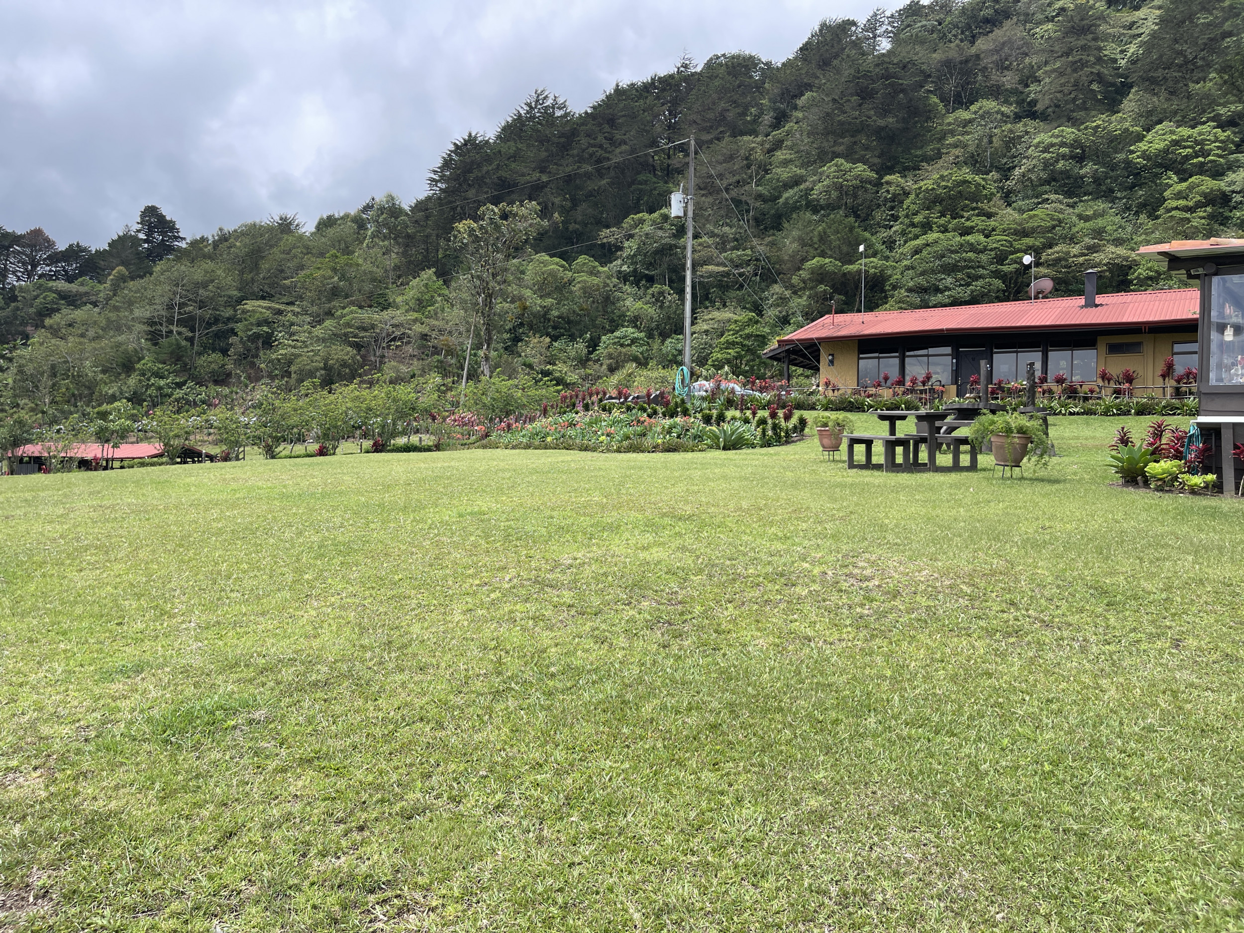 Charming Coffee Retreat Home with Stunning Views and Gourmet Coffee Plantations
