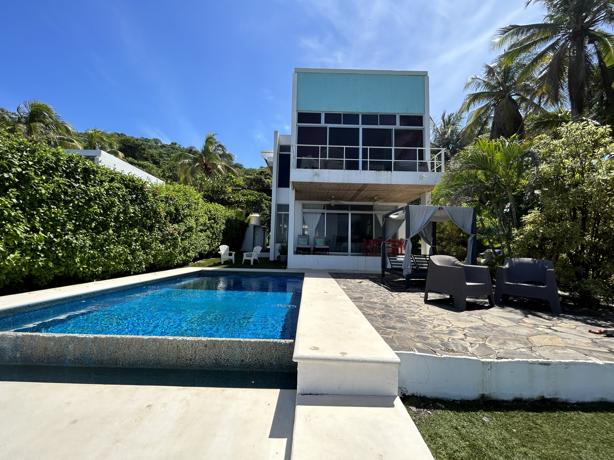 Oceanfront Luxury Villa for Rent in Playa Tivives, Costa Rica