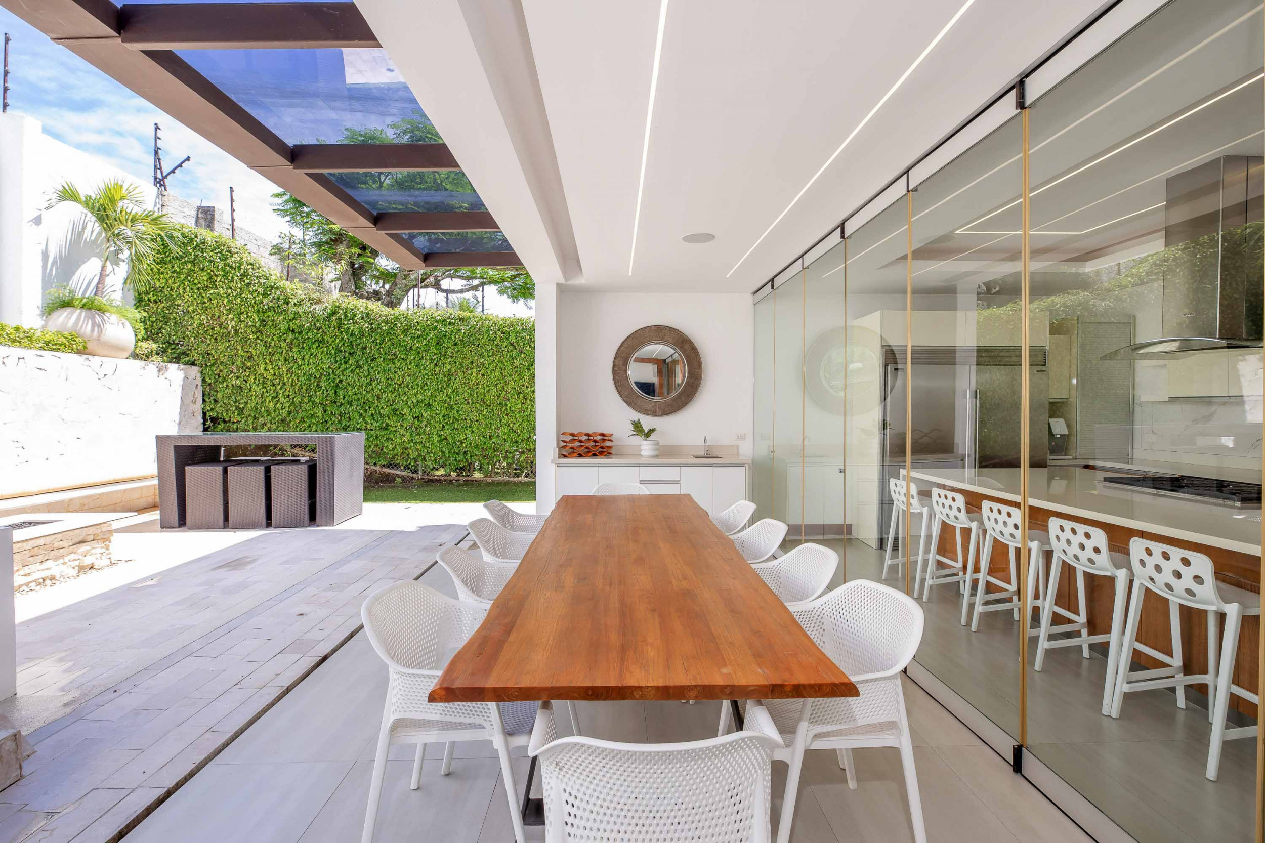 Modern Luxury Home in Gated Community – Valle del Sol, Lindora | 4 Bedrooms, Pool & Smart Features