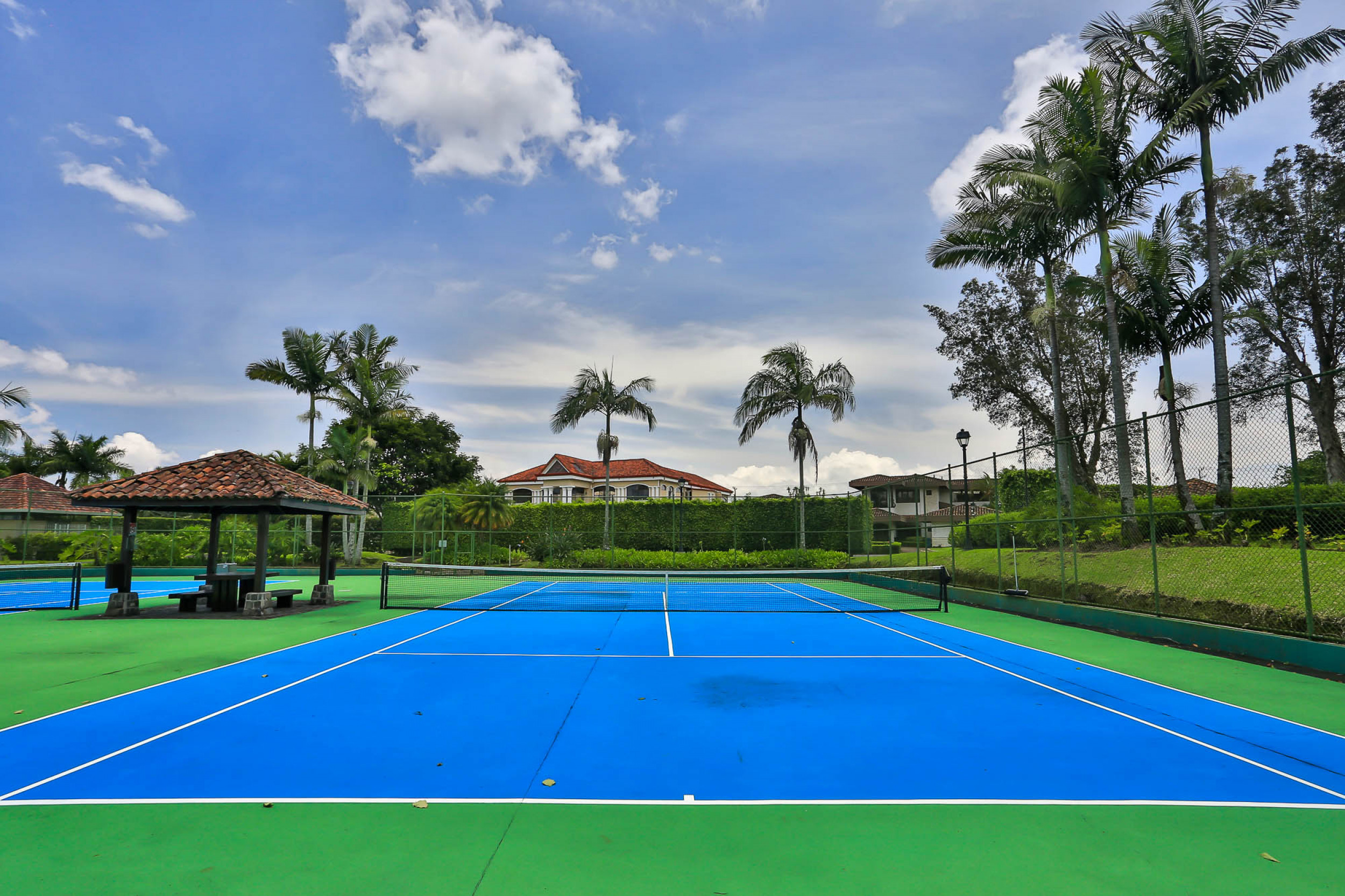 For Sale: Stunning Luxury Home in Monteran, Granadilla – Premier Location and Exclusive Privacy