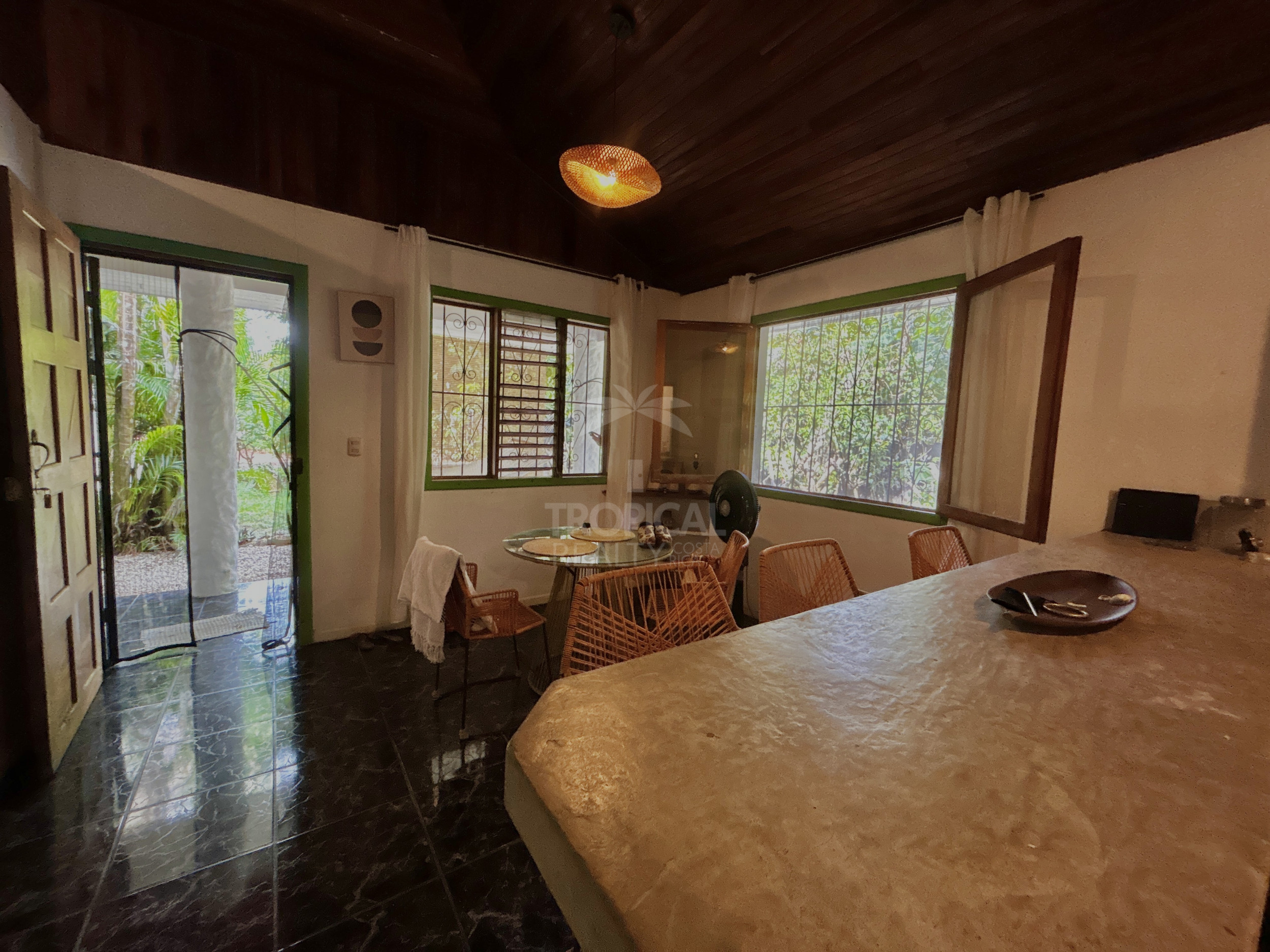 Long-Term Rental Home in Malpaís – Walking Distance to the Beach & 8 Minutes from Santa Teresa