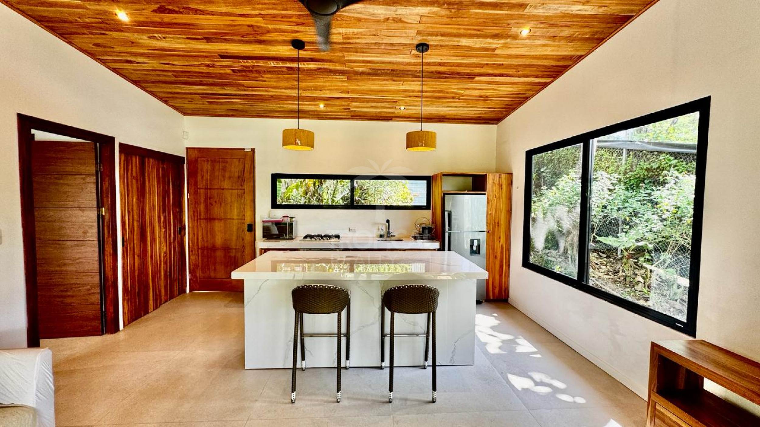 Charming One-Bedroom Home with Pool in Santiago – Just Minutes from Playa Hermosa