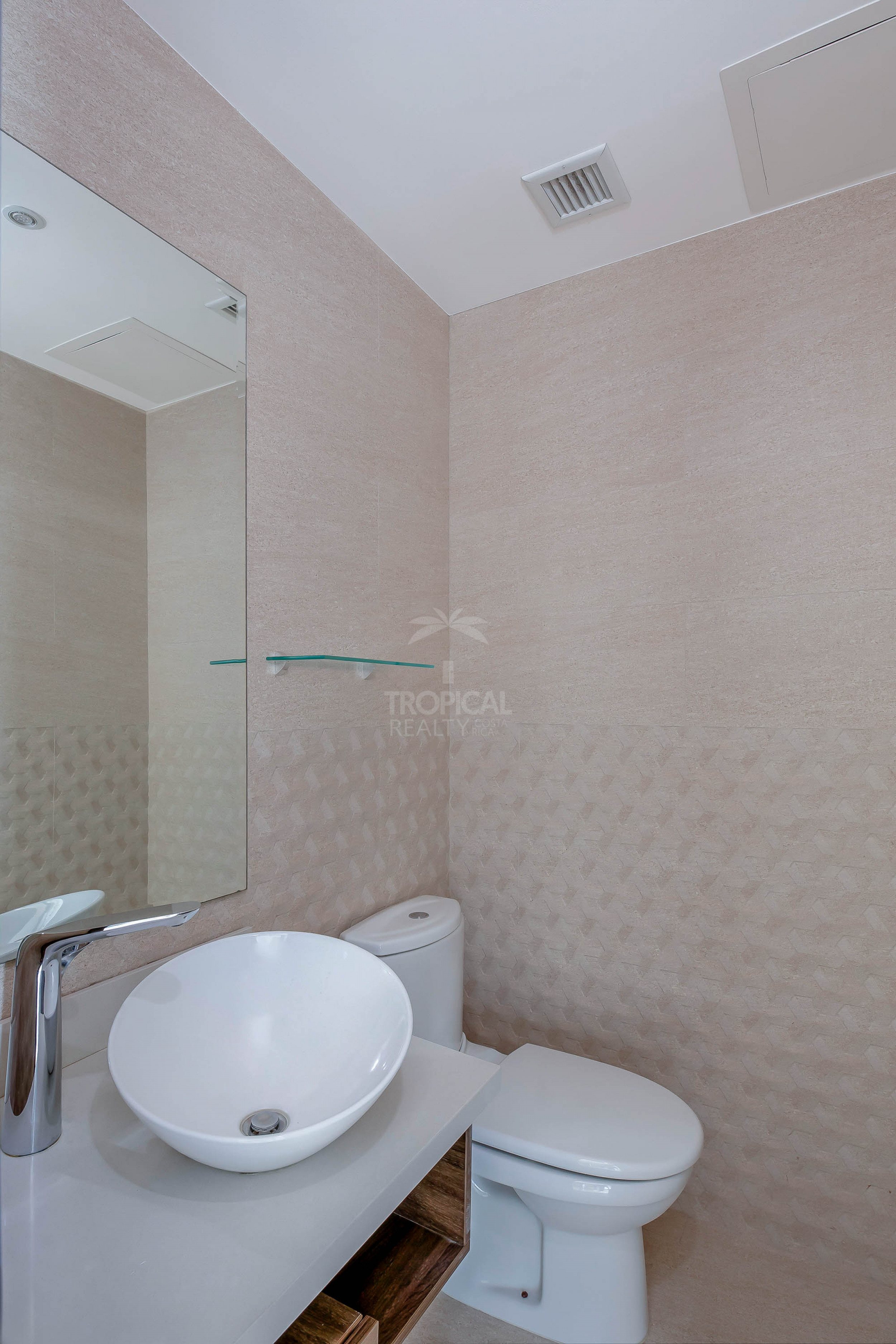 Panoramic 3-Bed Luxury Condo for Sale in Jaboncillos, Escazú | Walk to La Paco