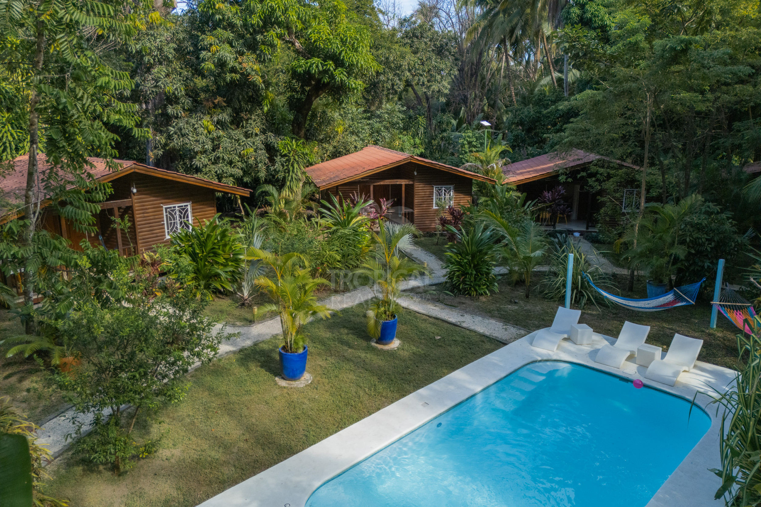Cabañas en Venta en Montezuma | Inversión Turnkey cerca de Los Cedros
