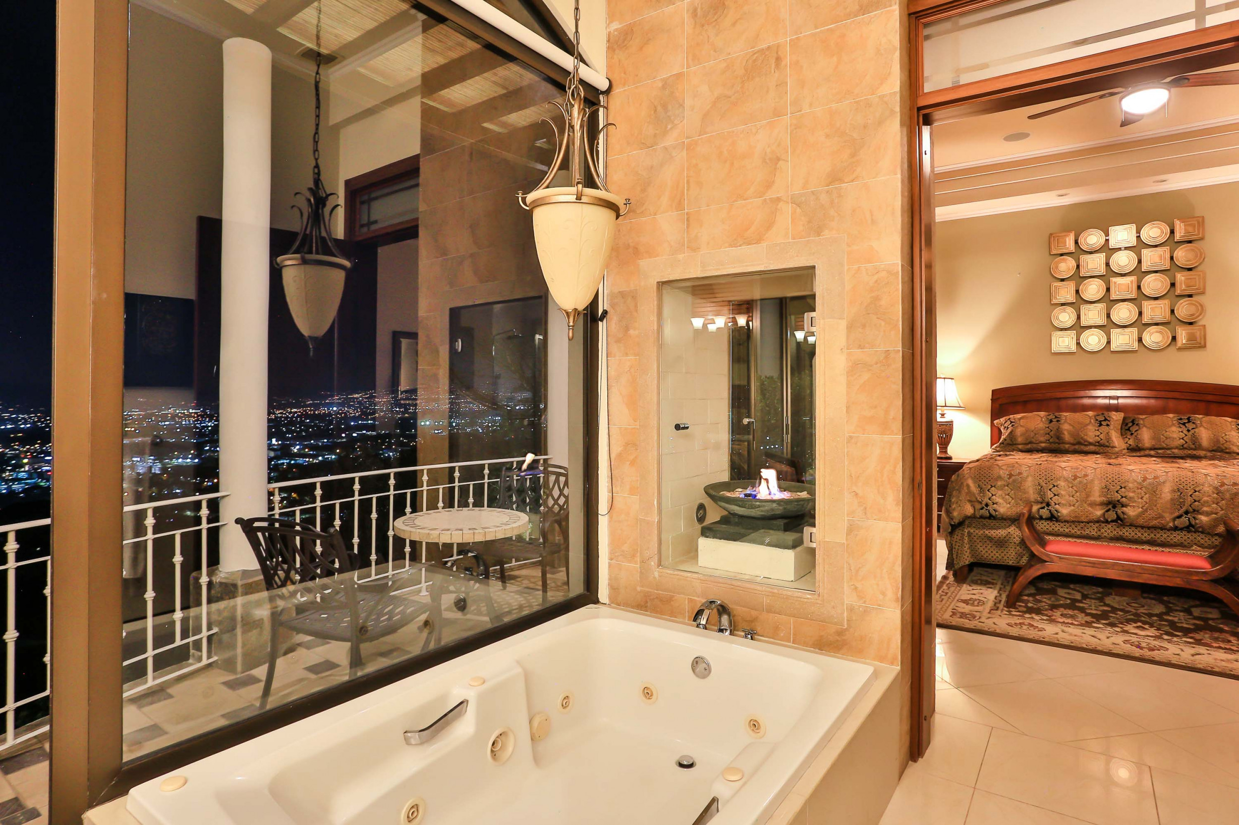 Breathtaking Views & Privacy - The Infinity Estate in Villa Real