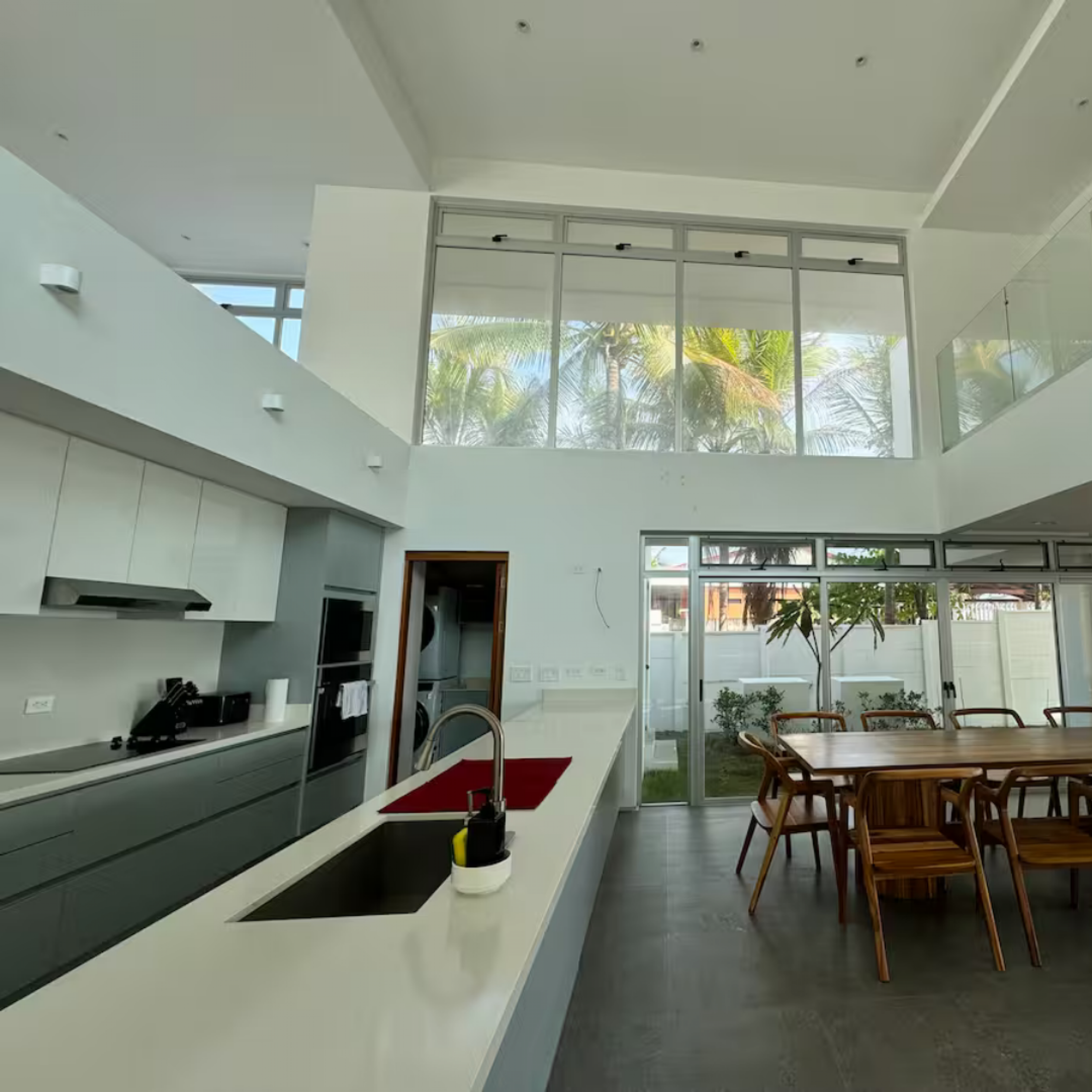 Unique Investment Opportunity in Playa Tivives, Puntarenas
