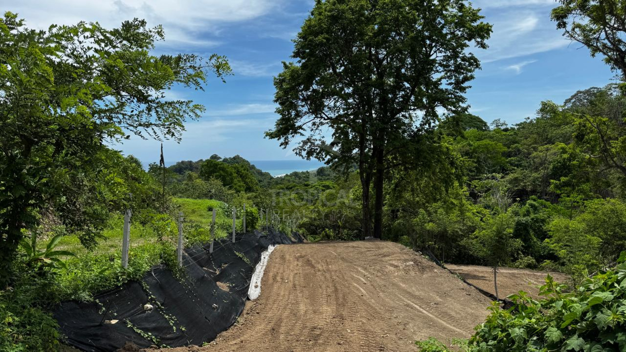 Ocean-view lot for sale in Malpais, Santa Teresa