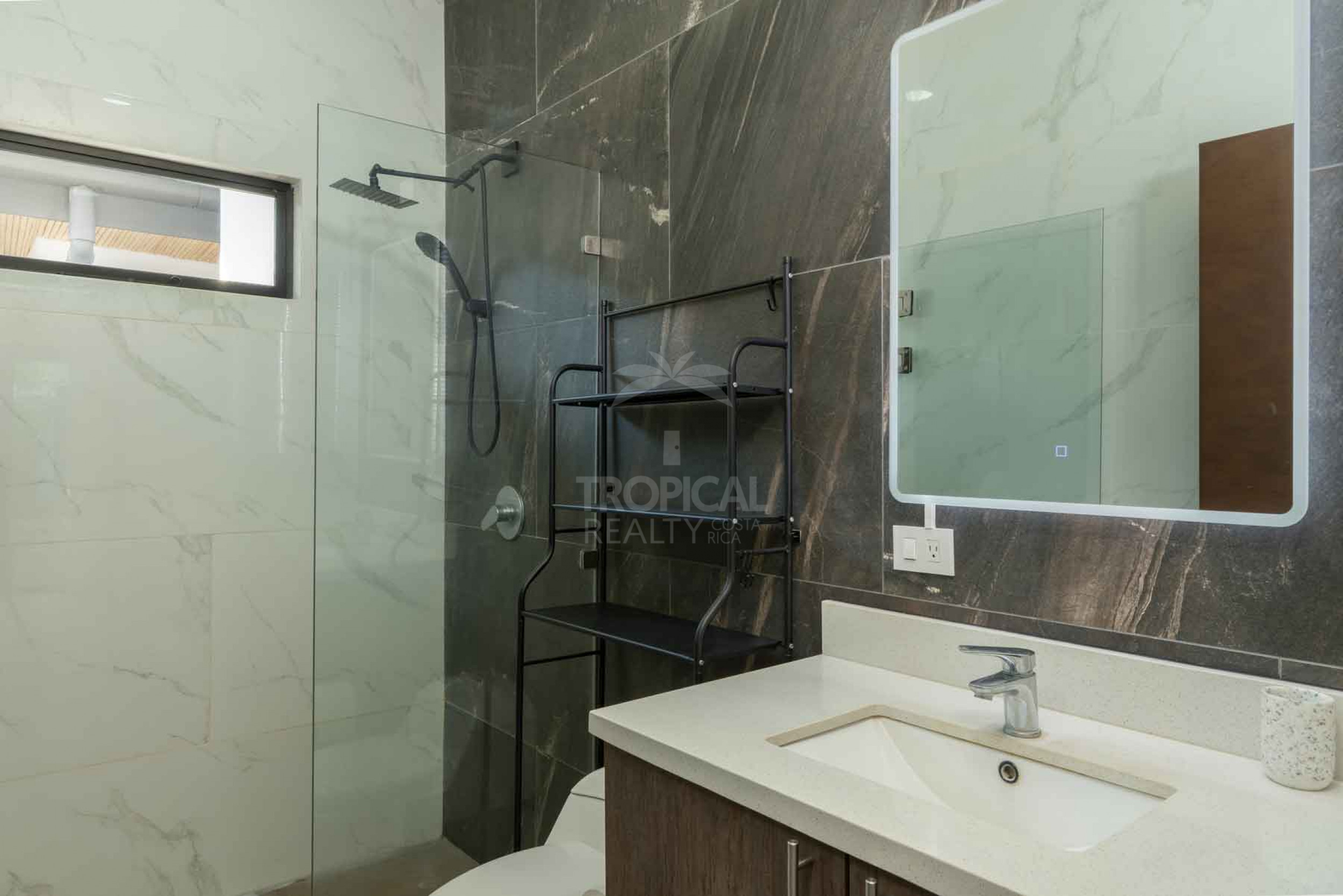 Modern Home for Sale in Tamarindo with Pool, Guest Casita SOLD