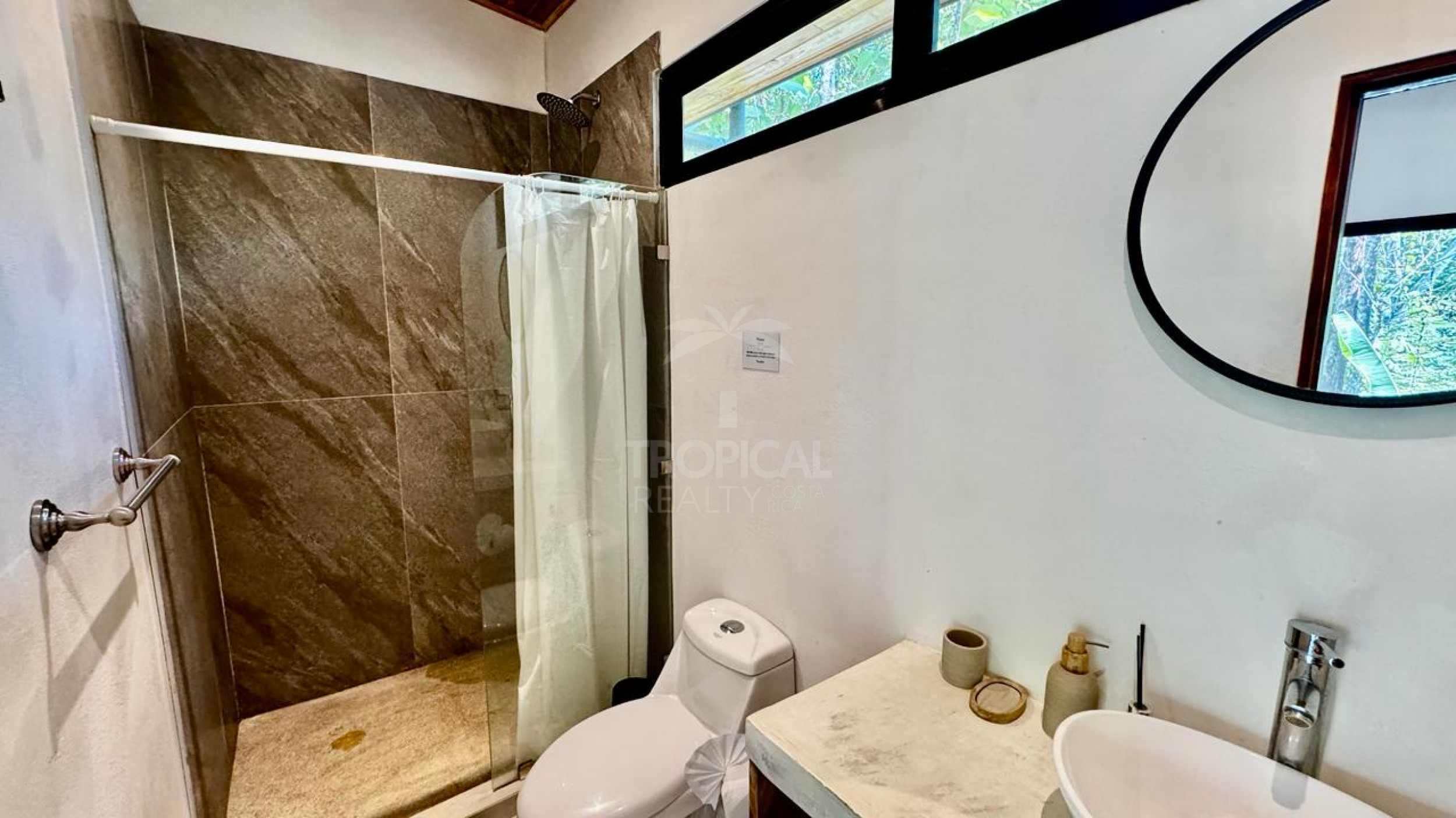 Charming One-Bedroom Home with Pool in Santiago – Just Minutes from Playa Hermosa