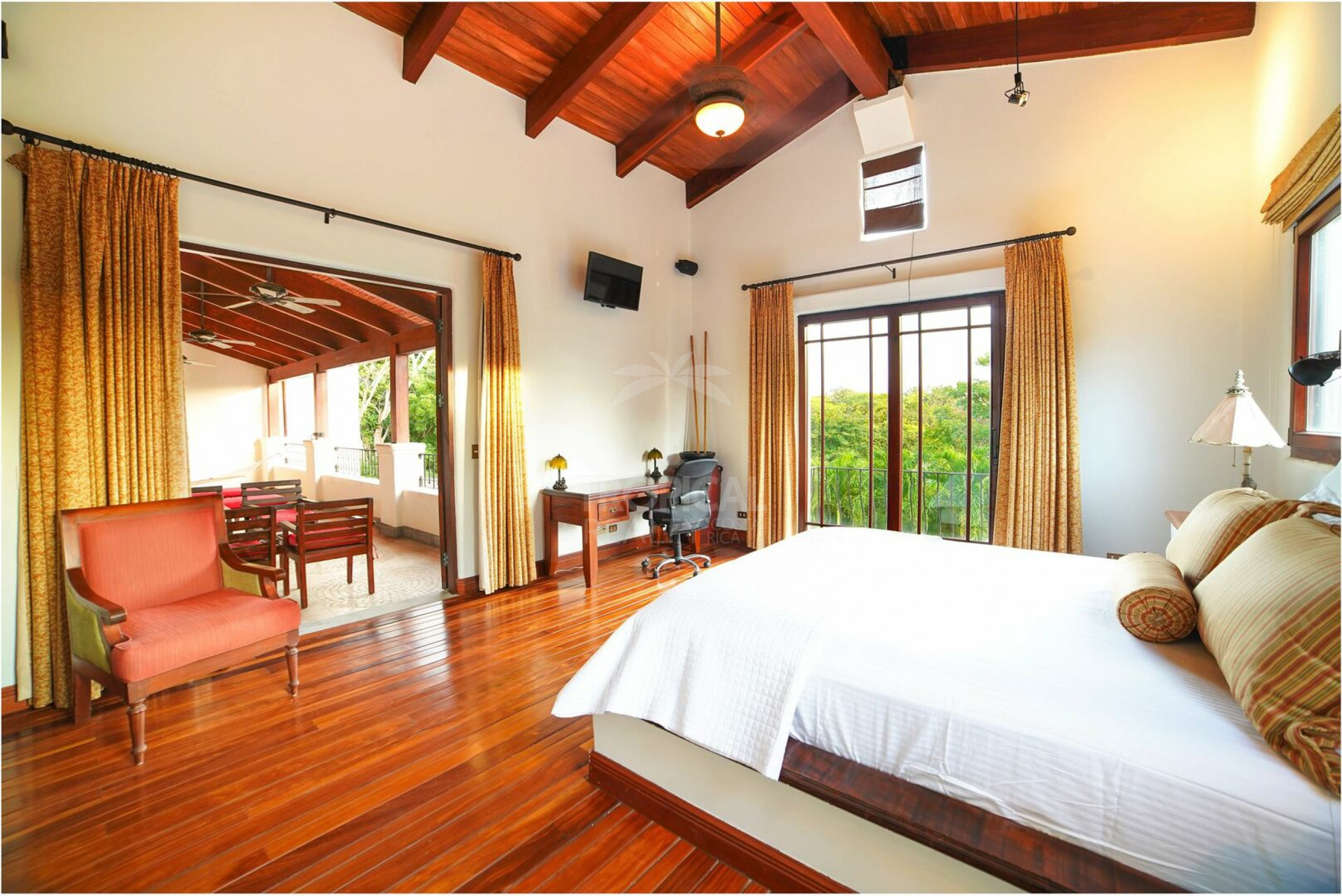 Luxury Spanish Colonial Home in Hacienda Pinilla – Infinity Pool & Resort Living