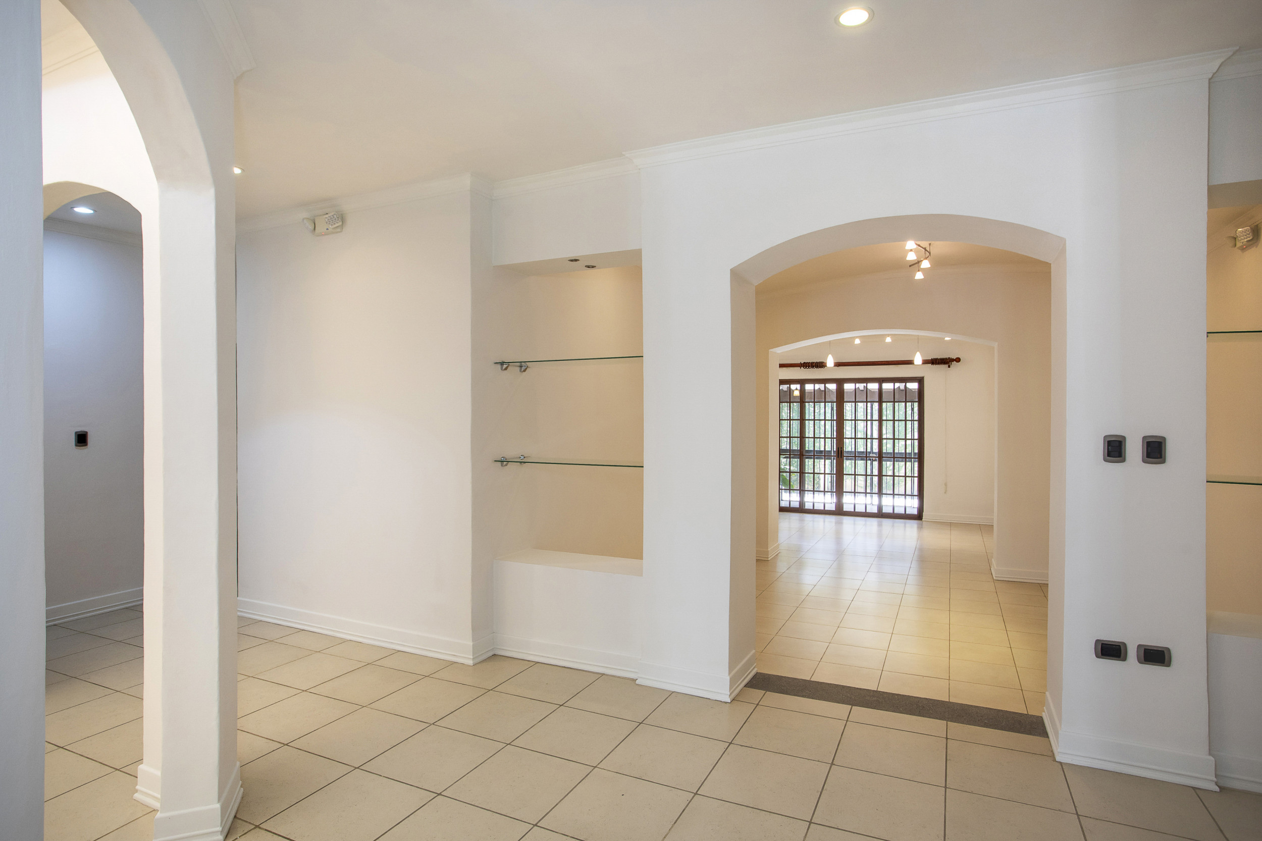 Stunning Single-Level Home in Bosques de Lindora, Santa Ana | 4 Bedrooms, Luxury Amenities & Prime Location