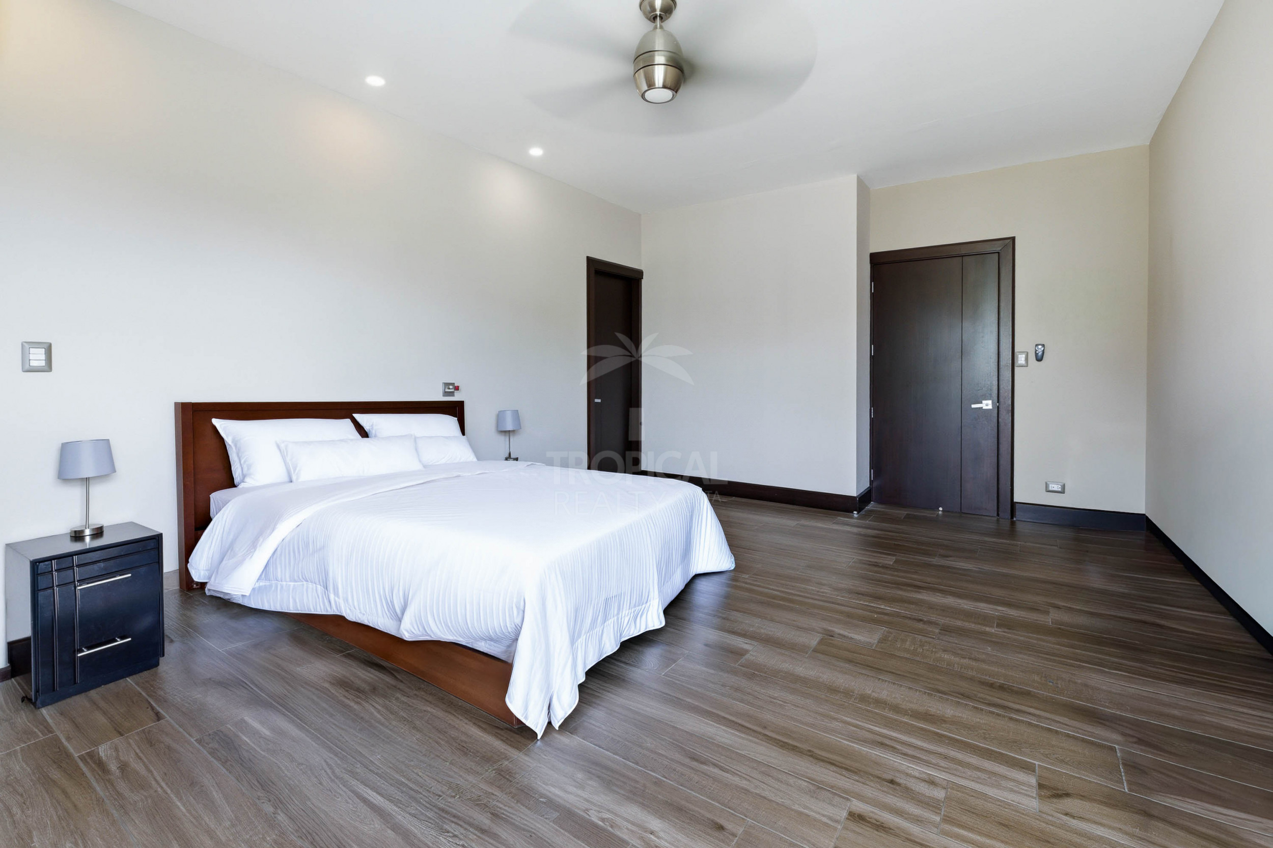 Luxury Contemporary Residence in Hacienda Espinal – Exceptional Spaces for Elevated Living