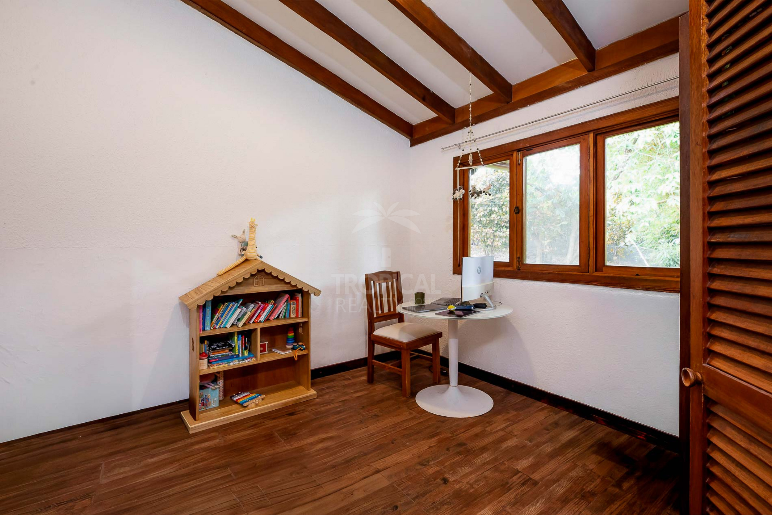 Coffee Hacienda-Style Home for Sale in Valle Verde, San Antonio de Escazú | Riverfront on the San Rafael River