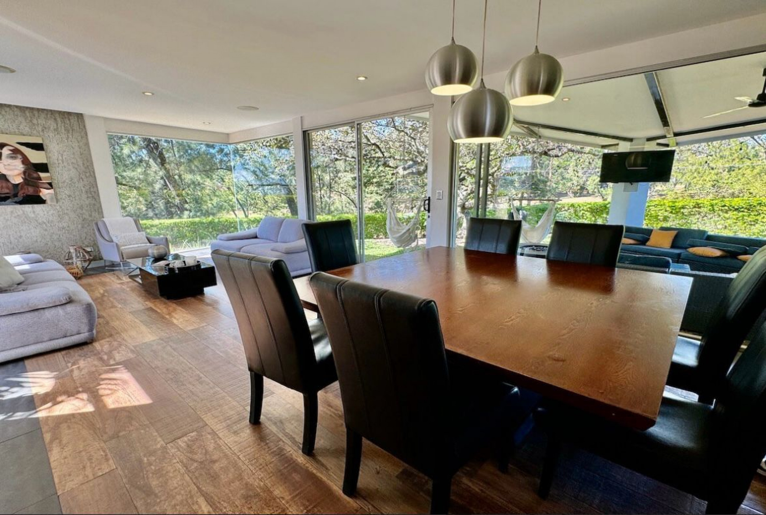 Charming two-story residence in Los Reyes La Guacima SOLD