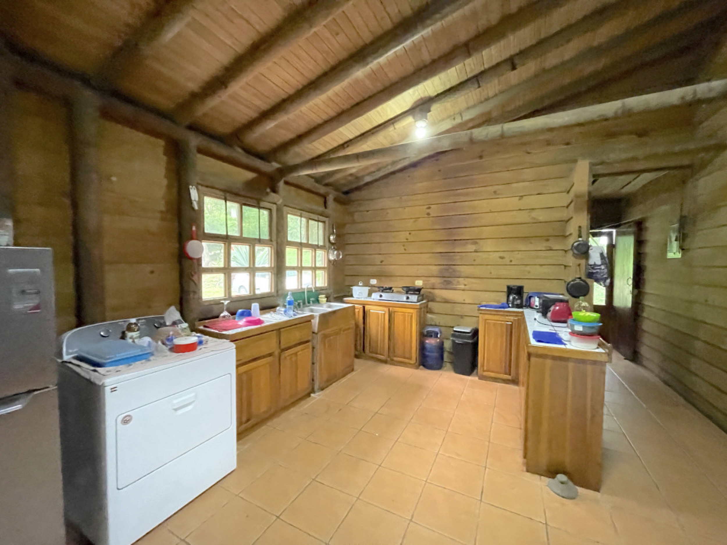 Dreamy Natural Retreat with Private River and Fruit Trees – Turrúcares, Costa Rica