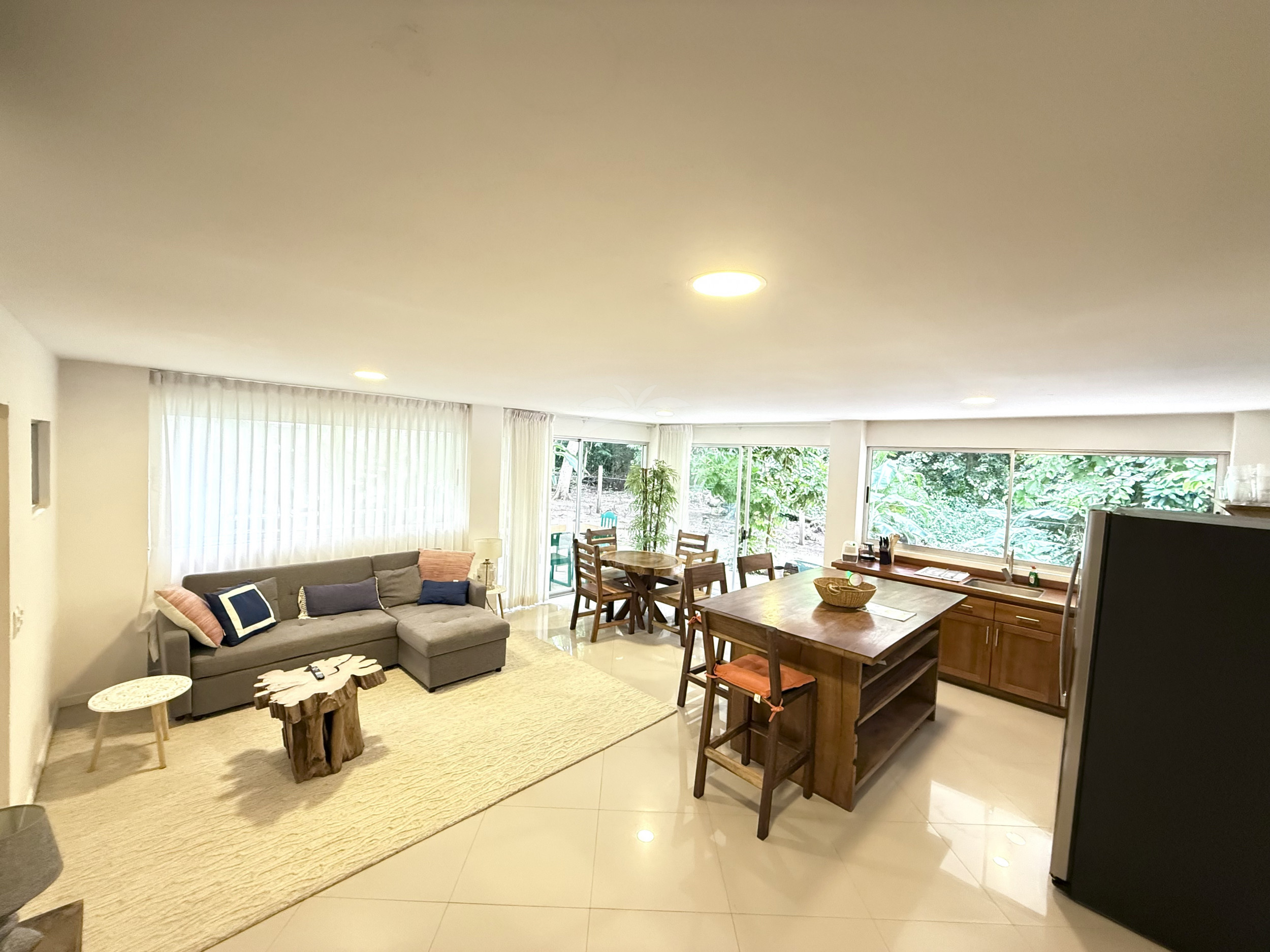 Apartment Near the Sea in Playa Potrero – rental with Utilities Included