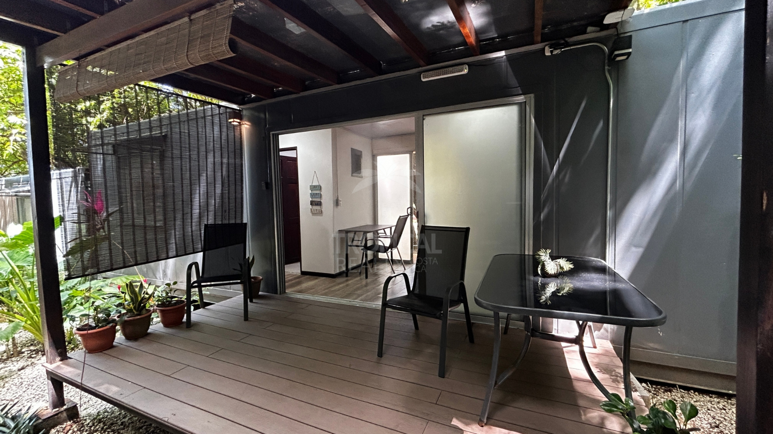 Studio Apartment for Rent – Just Steps from Playa Hermosa, Santa Teresa