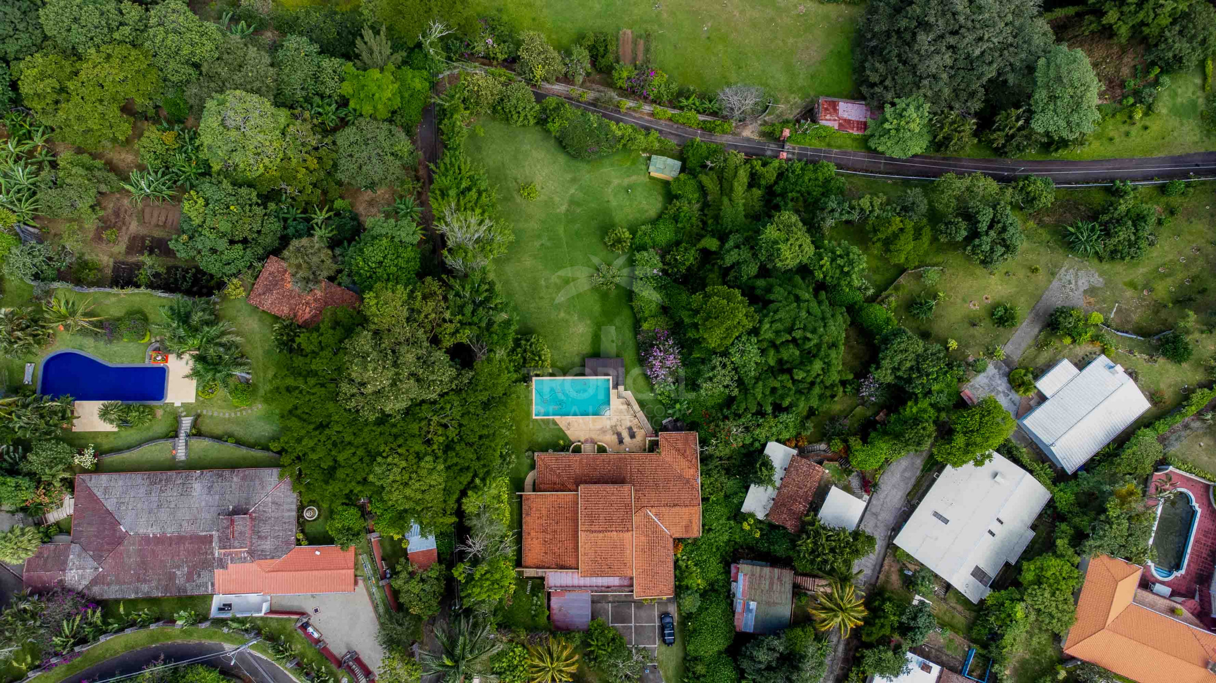 Elegant Italian-Style Villa with Mountain Views – Near Santa Ana, Costa Rica