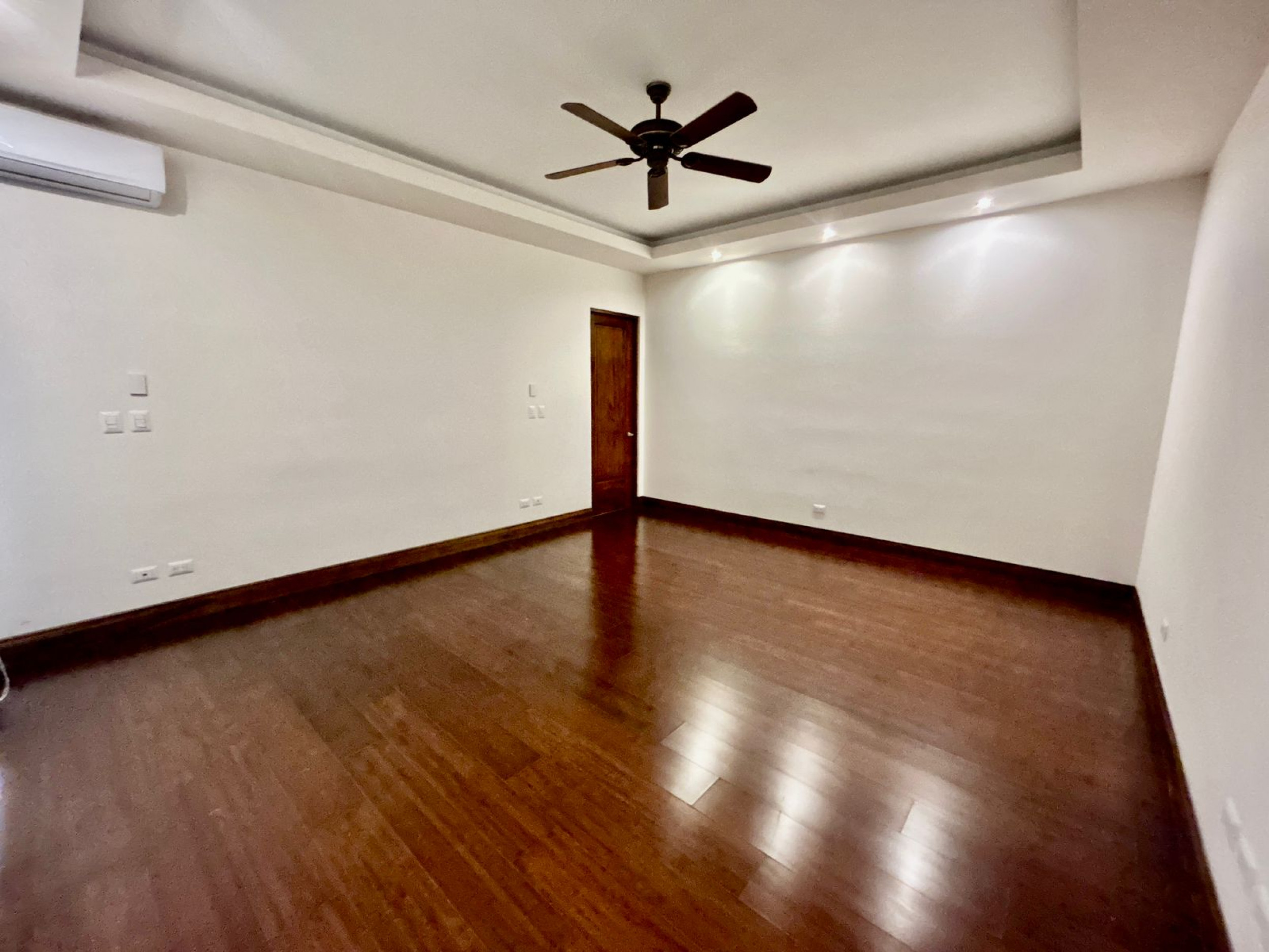 Charming Condo Home in Lindora, Santa Ana SOLD