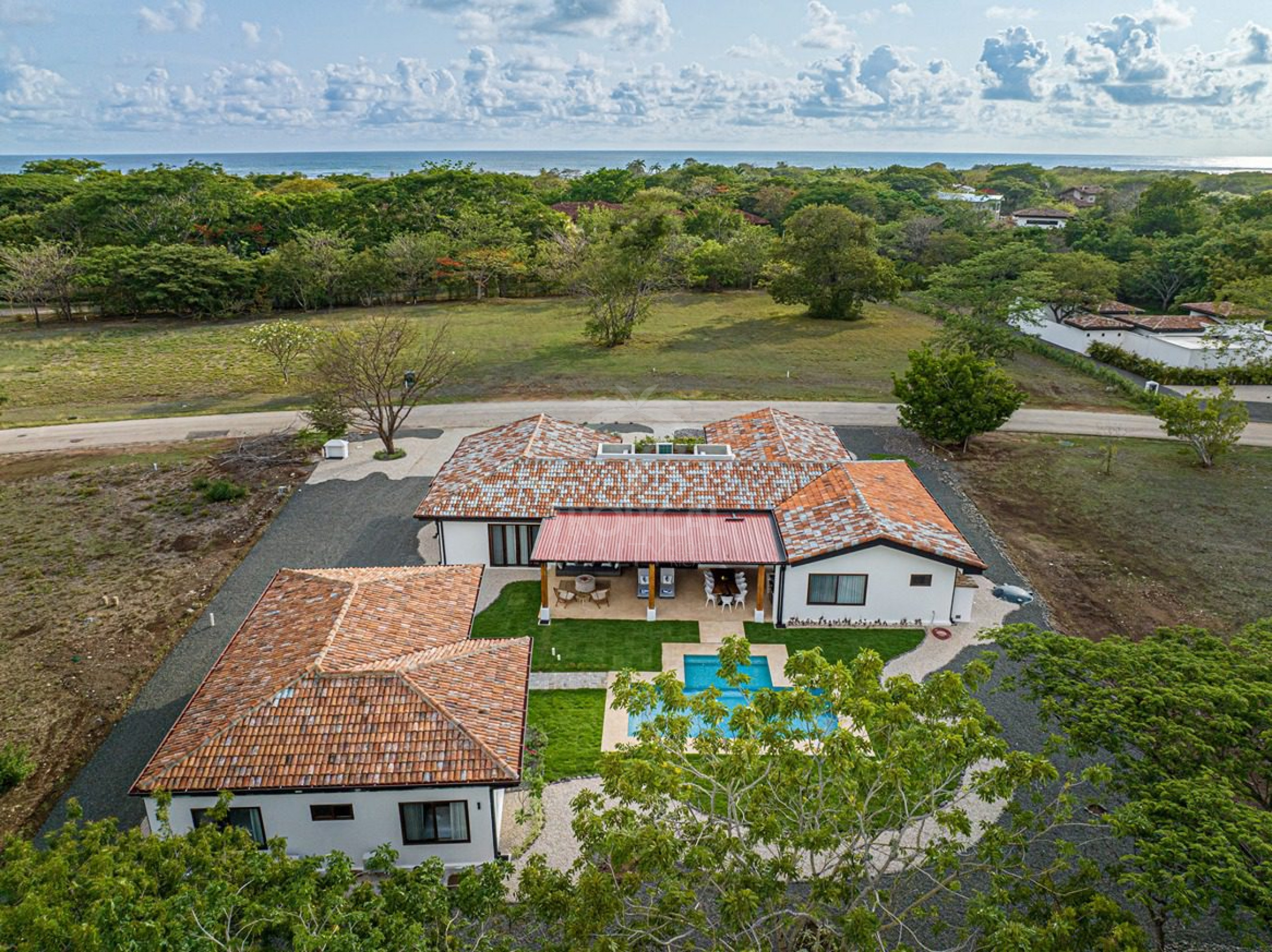 Luxury Villa in Hacienda Pinilla – Guest House, Private Pool & Resort-Style Living