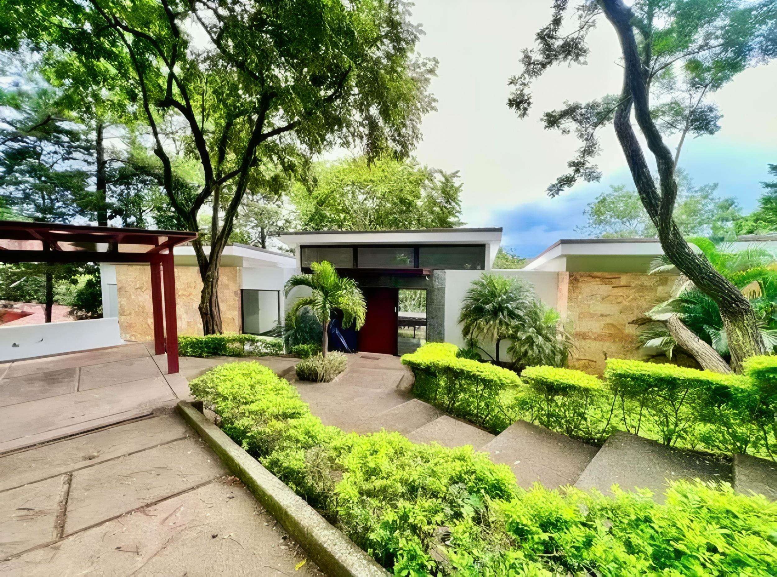 Exclusive Mountain Home in a High-End Private Gated Community – Santa Ana