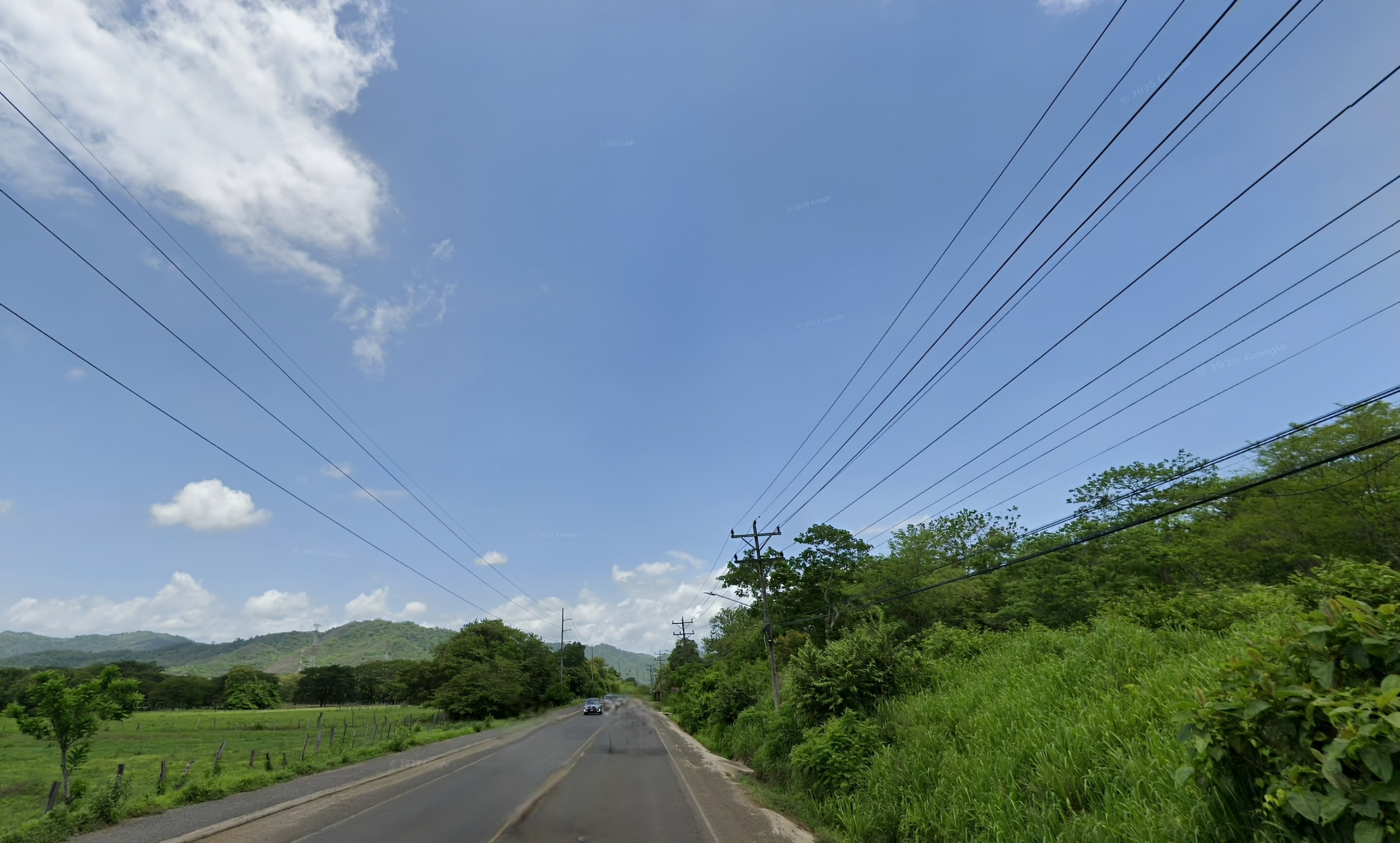 Lot for Sale in 27 de Abril, Santa Cruz — 504 m² on Main Road