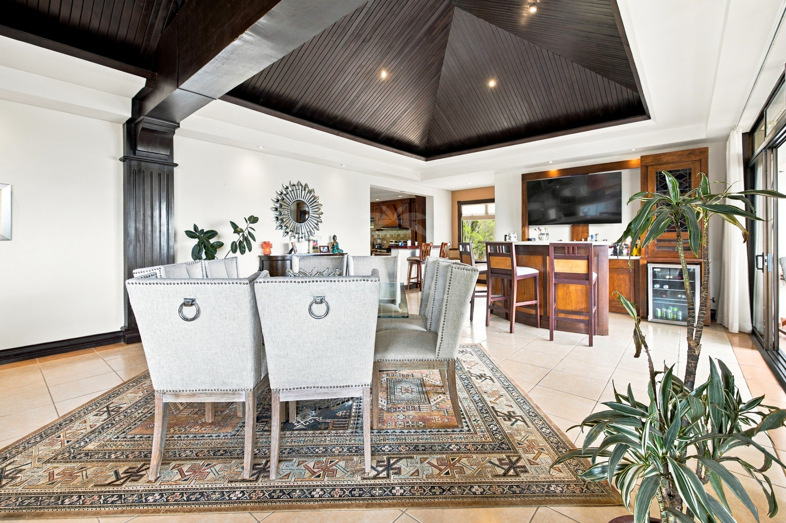 Vivir en las Nubes: Penthouse de 432 m² en Altos de Monasterio