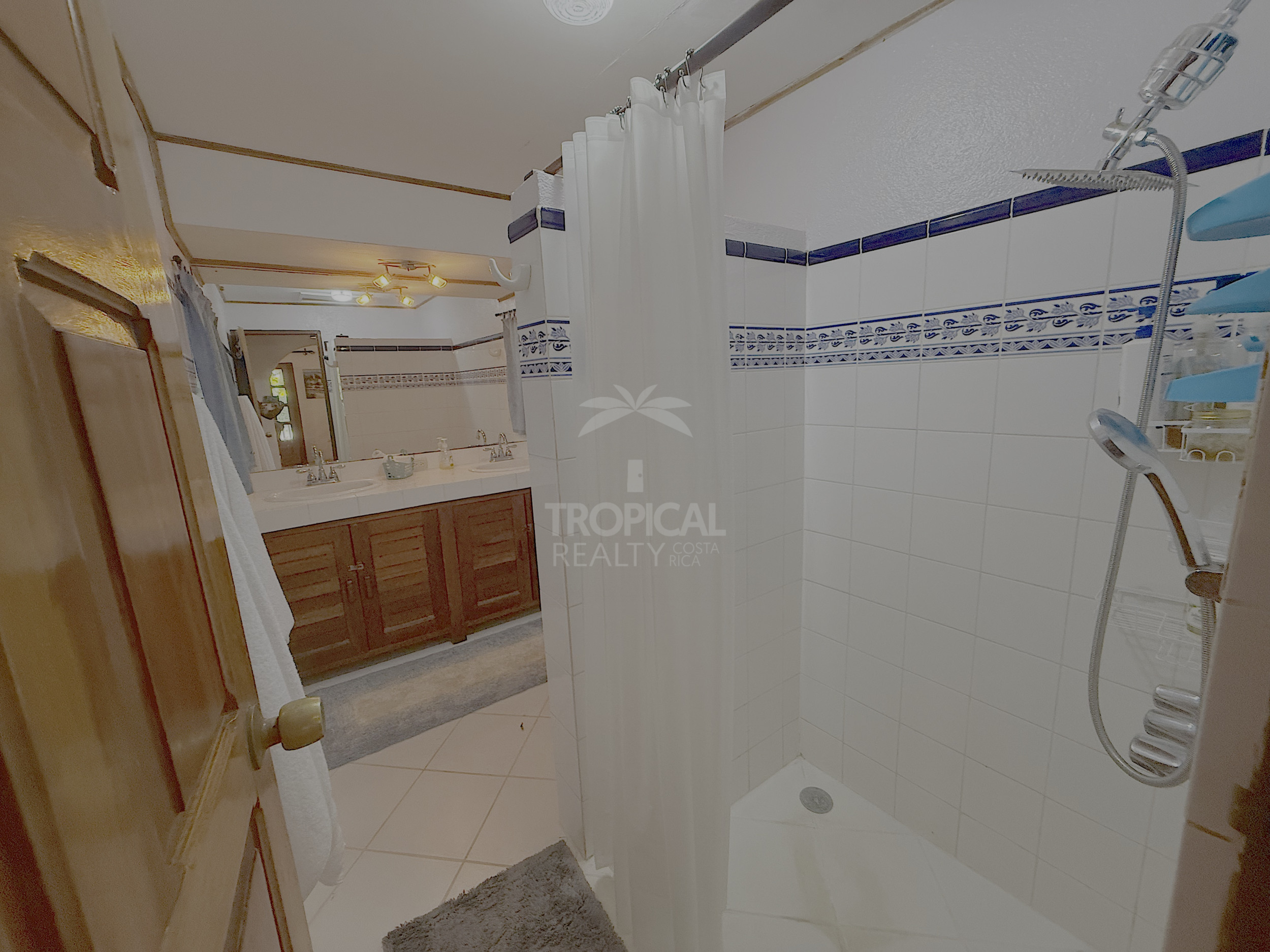 Oceanfront House for Rent in Playa Grande, With Direct Beach Access