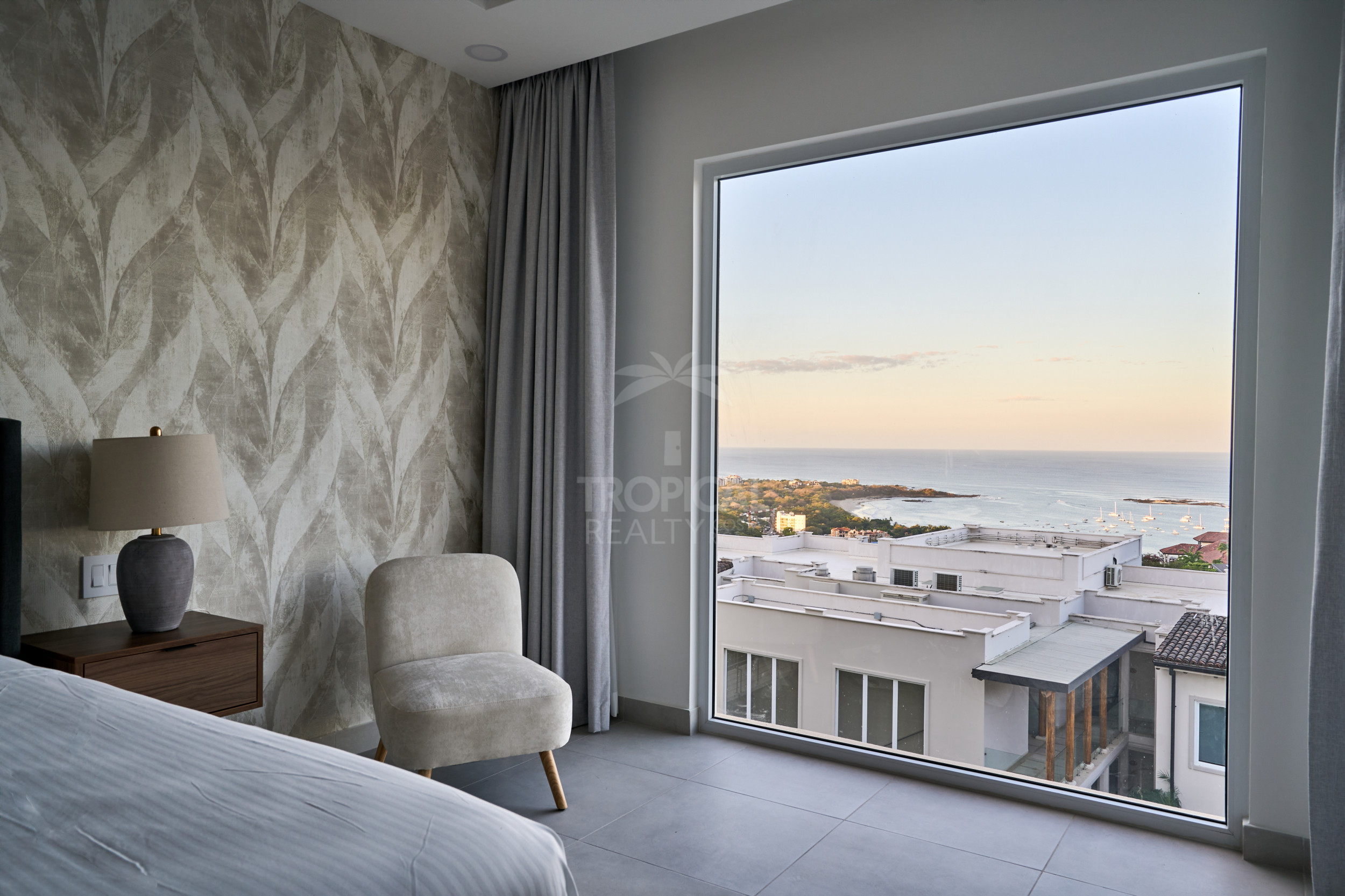 3-Bedroom Ocean View Apartment at Residencia La Vista – Tamarindo